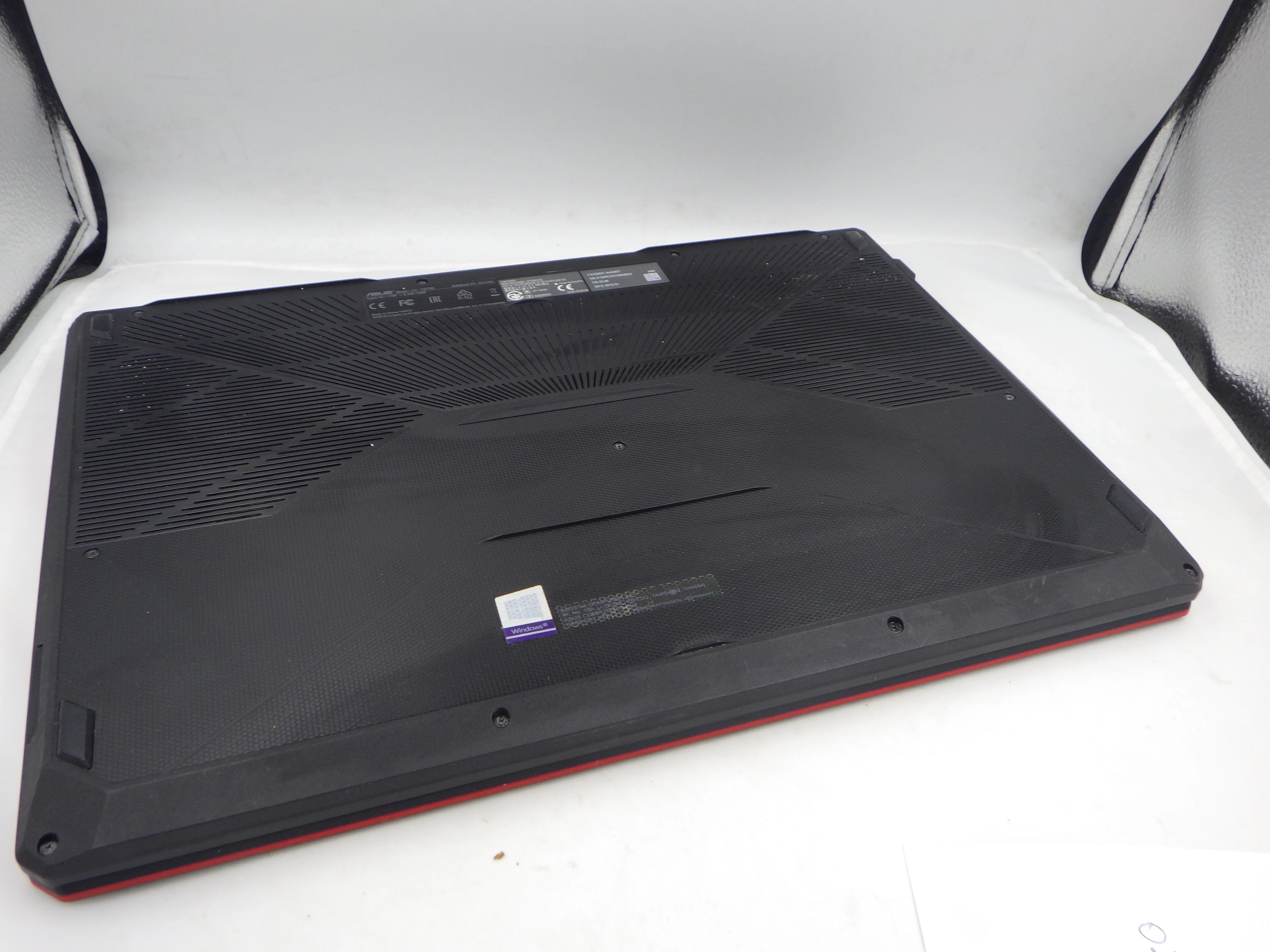 laptop-asus-fx705dy-ryzen-5-3550h-16gb-ram-radeon-rx560x-256gb-1tb-wielkosc-pamieci-ram-200941-2185