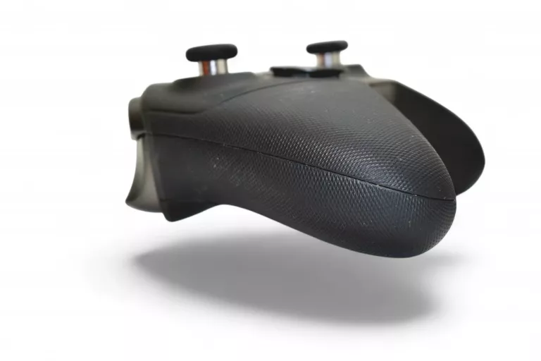 kontroler-pad-xbox-elite-series-2-stan-11323-2