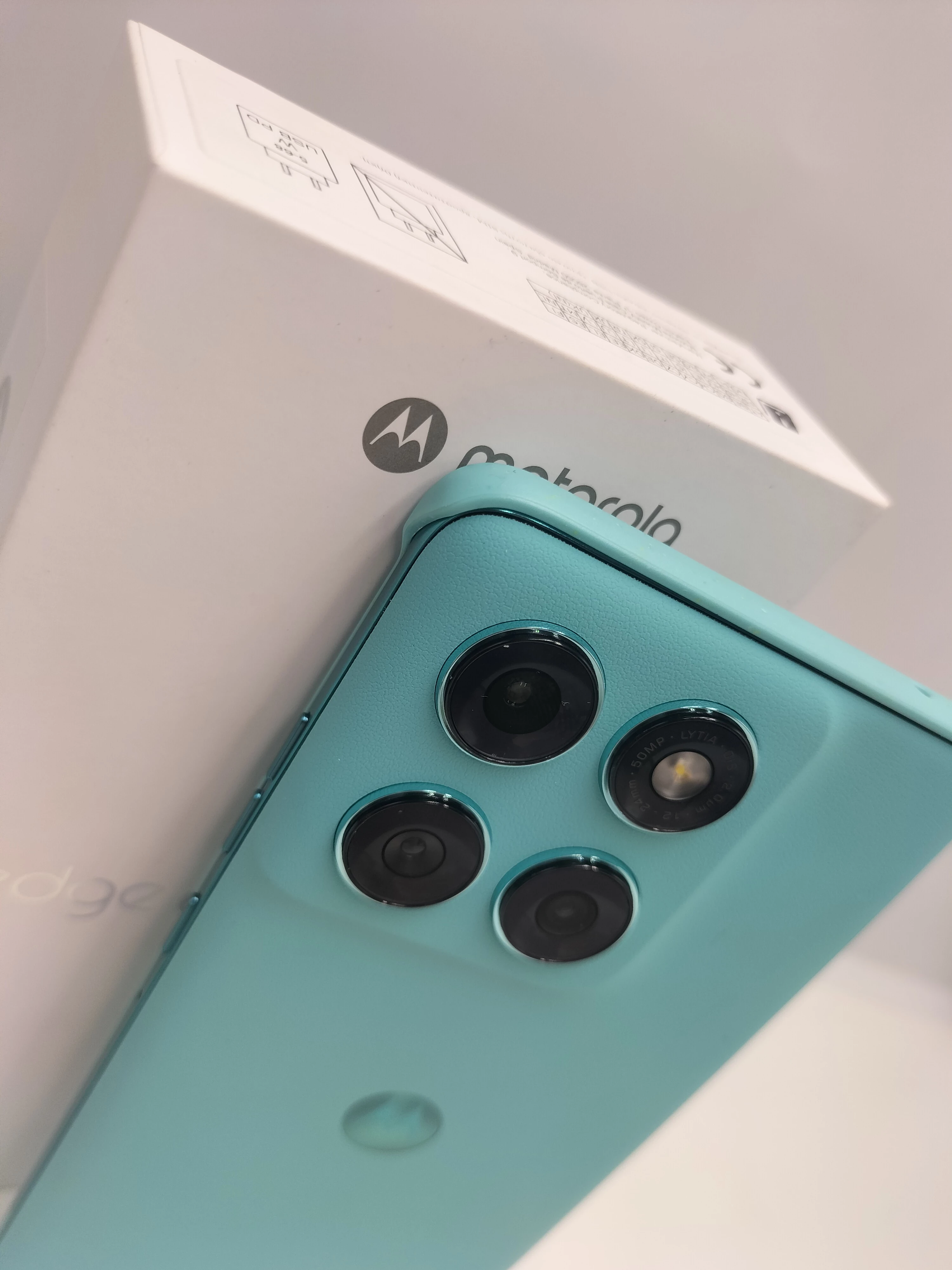 smartfon-motorola-edge-60-fusion-8-gb-256-gb-5g-zielony-ean-gtin-0840023295850