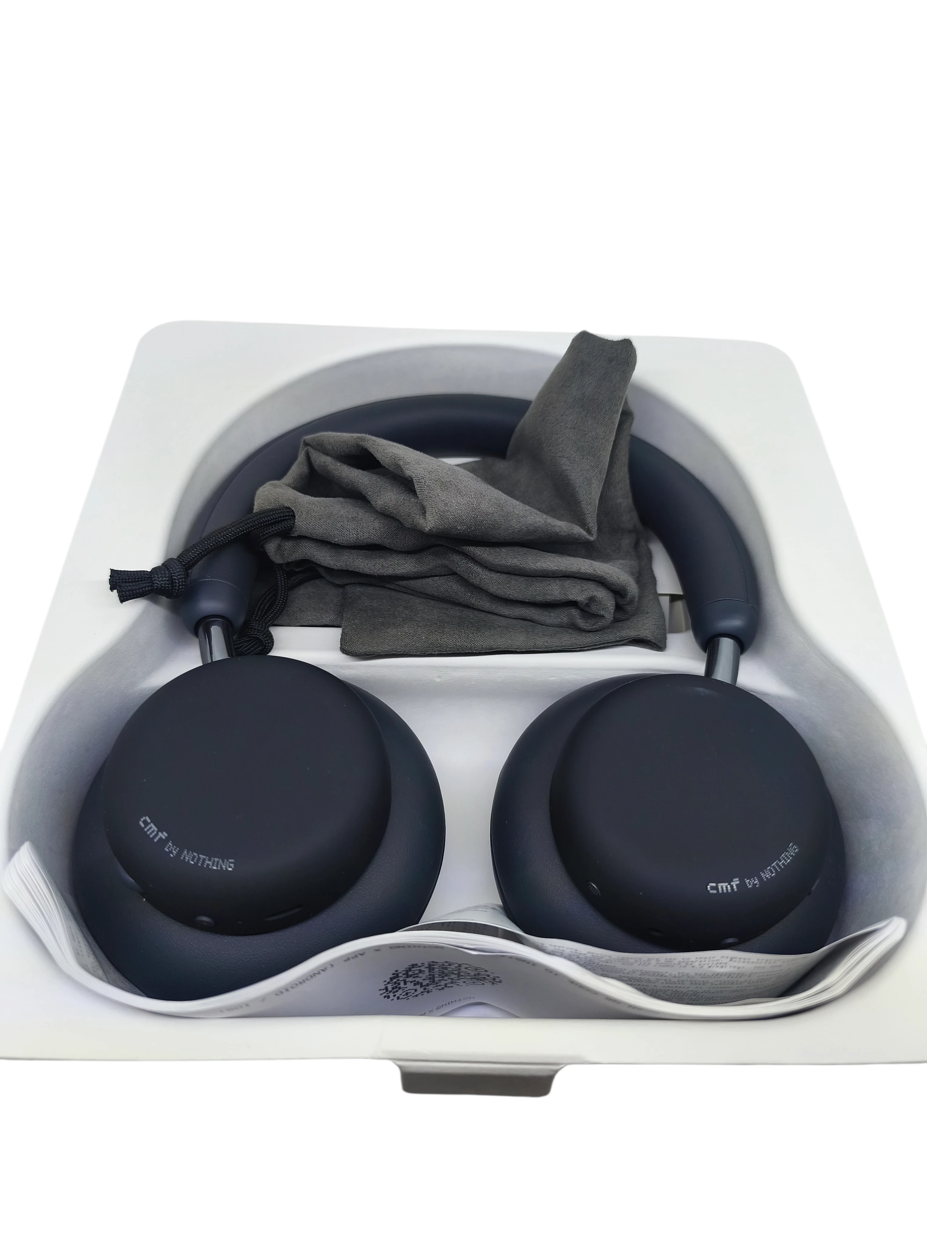 sluchawki-nauszne-bluetooth-cmt-by-nothing-headphone-pro-kolor-dominujacy-129357-3