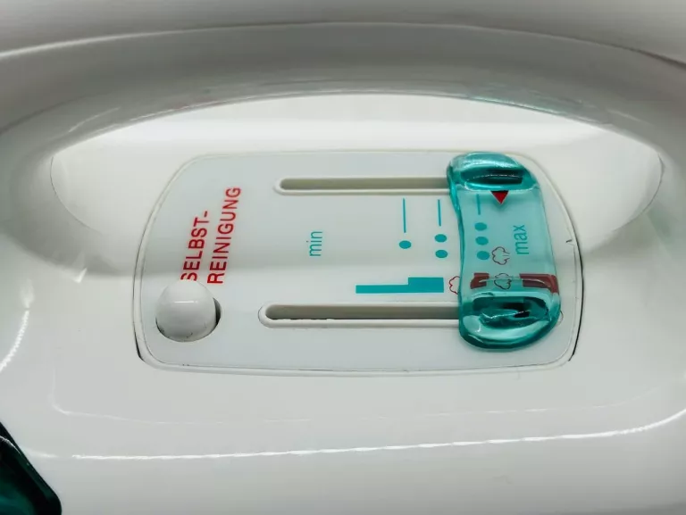 zelazko-haushalts-quigg-1500-w-stan-11323-2