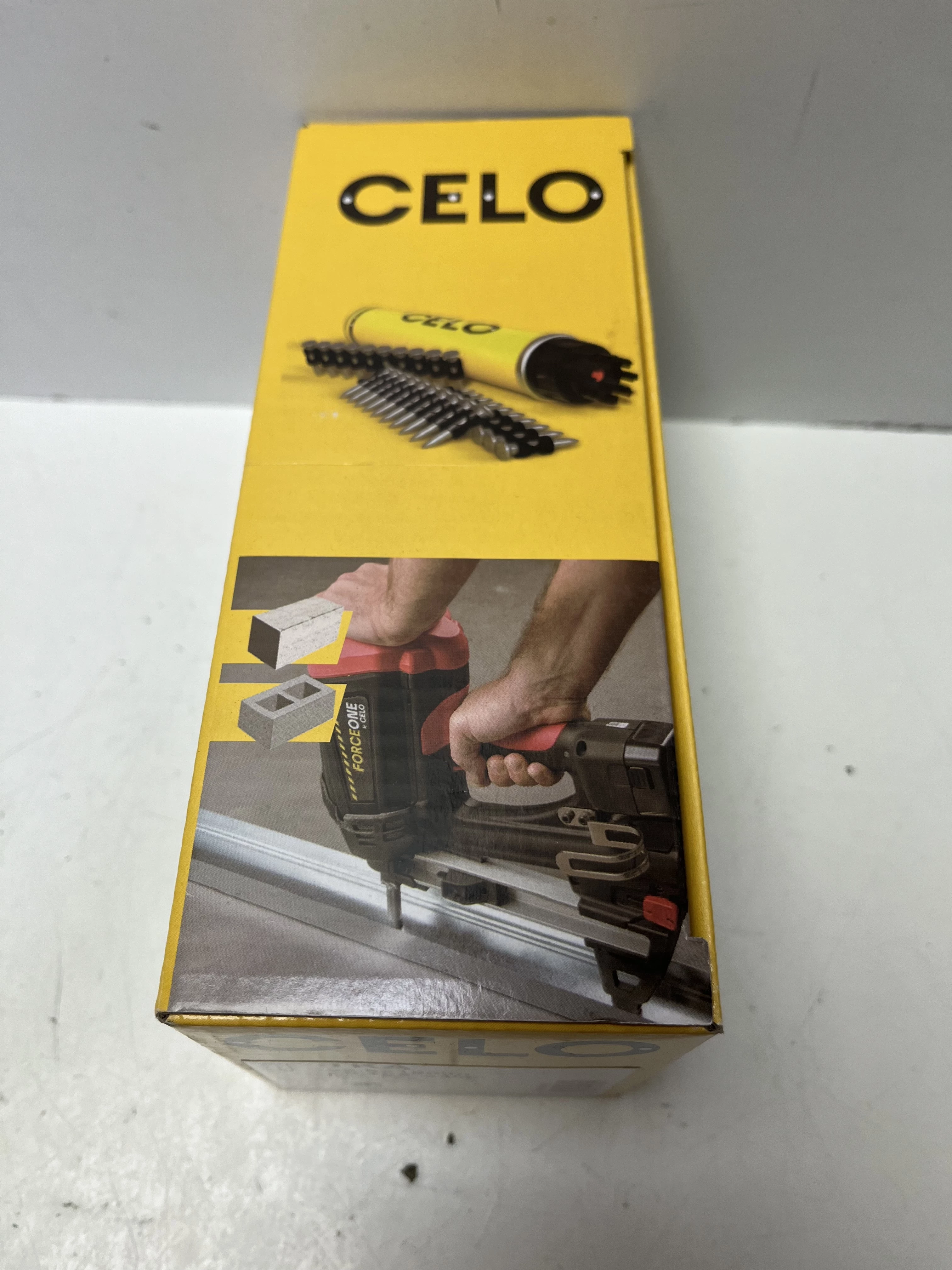 gwozdzie-do-betonu-celo-xha-26x25-osiedle-teatralne-3u15-krakow