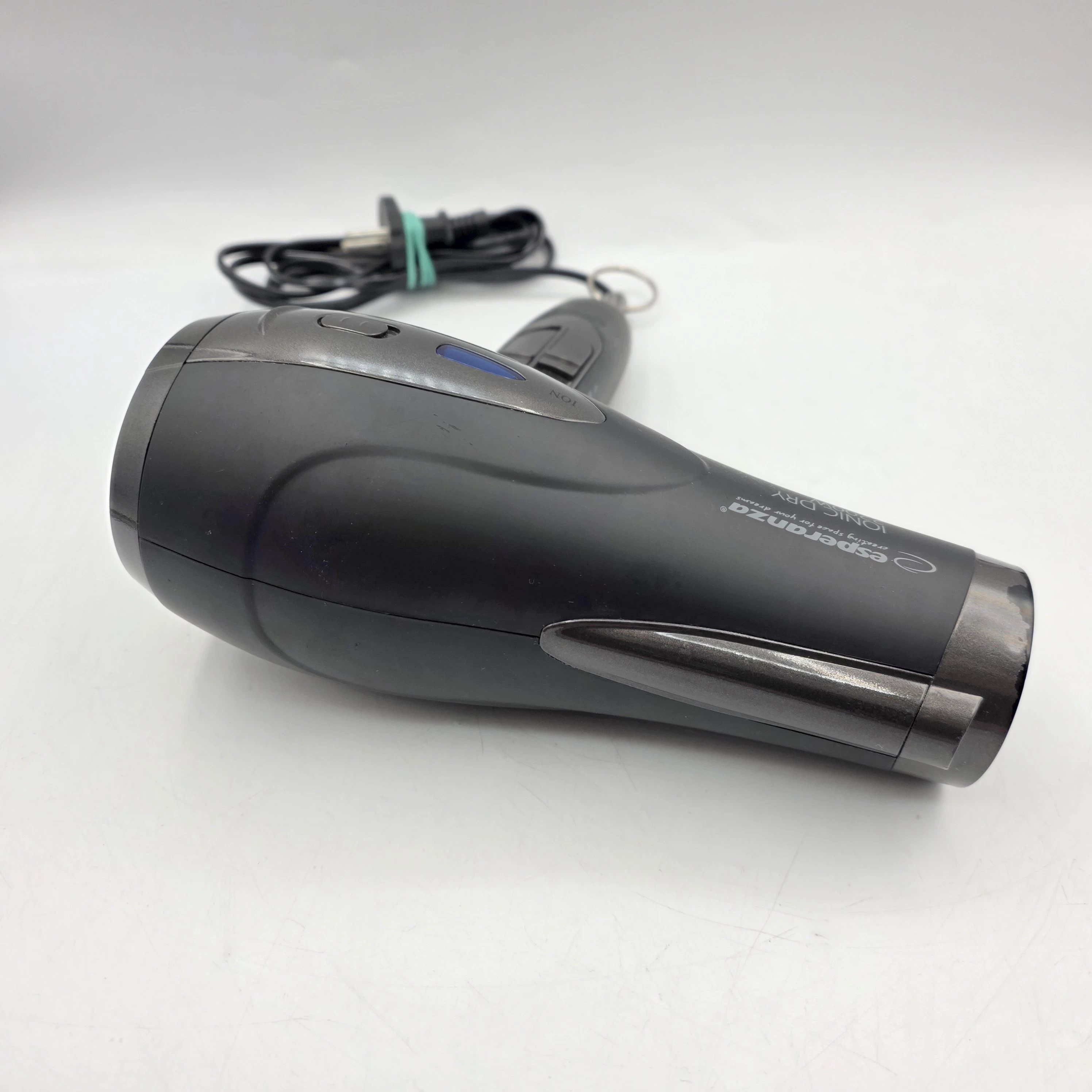 suszarka-do-wlosow-esperanza-ionic-vivien-moc-220000