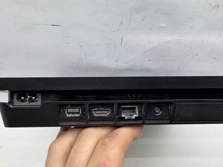 konsola-sony-playstation-4-500gb-ps4-zestaw-gry-w-zestawie-205998-225574