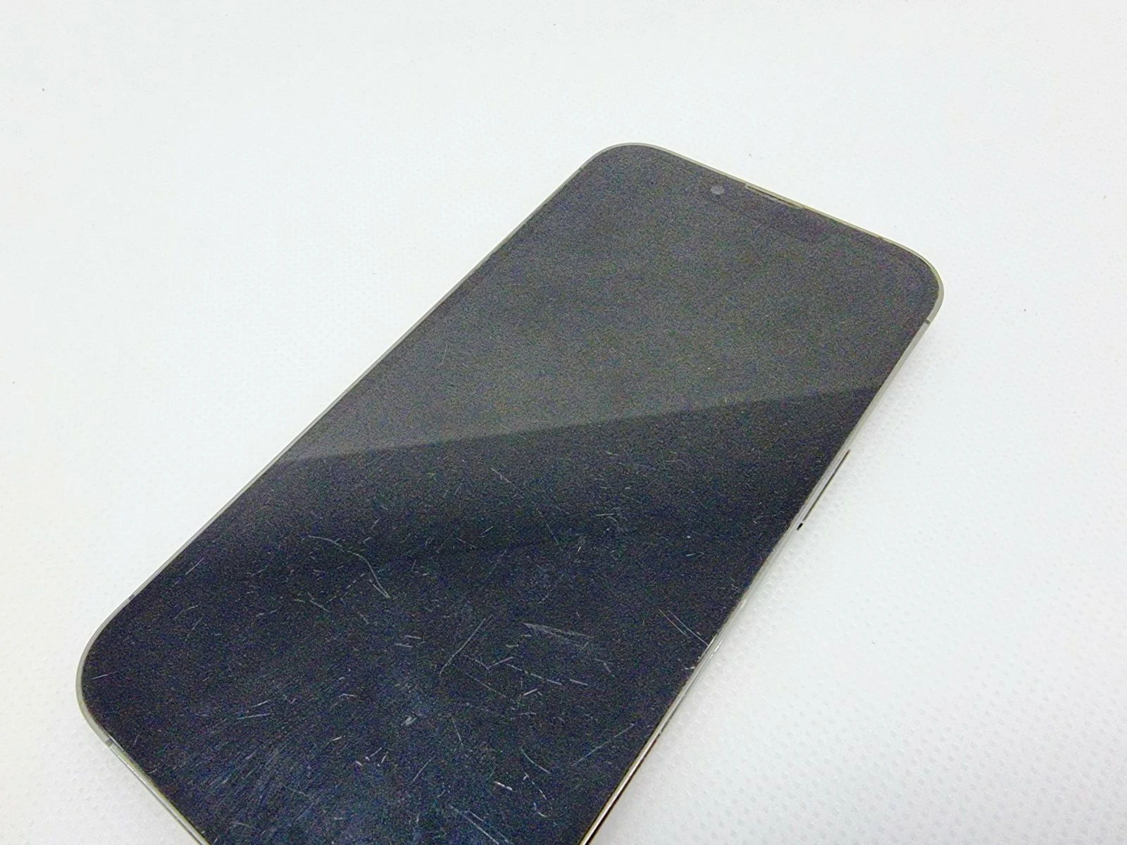 apple-iphone-13-pro-128gb-84-przekatna-ekranu-610