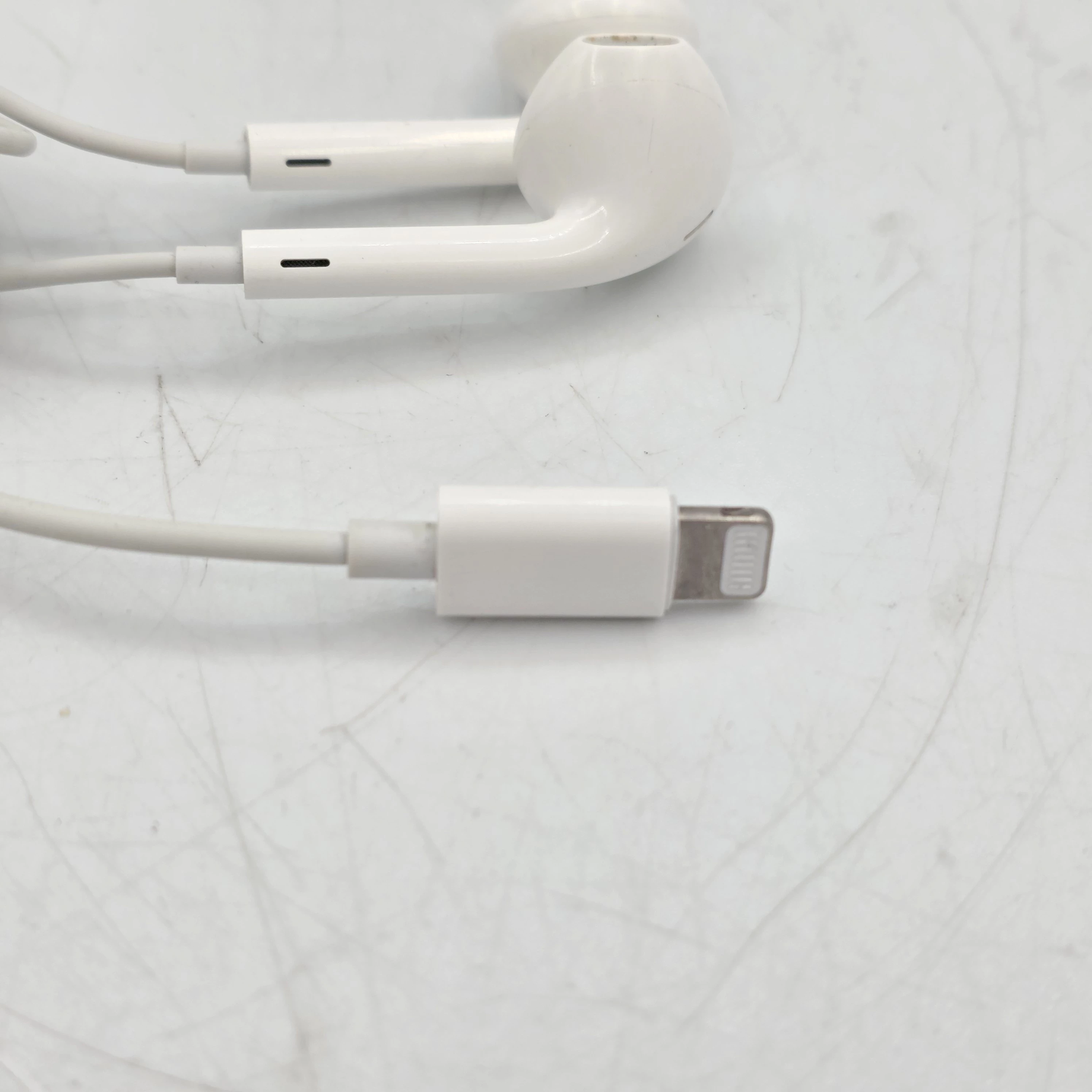 apple-earpods-lightning-biale-rodzaj-sluchawek-203681-217749