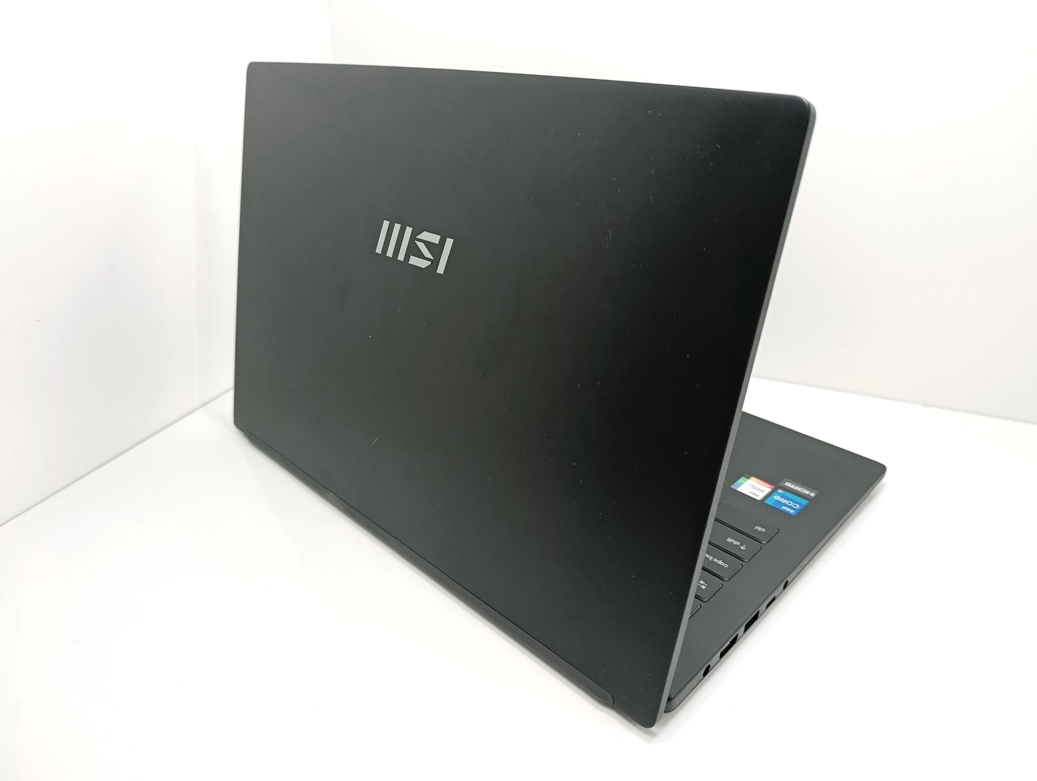 laptop-msi-modern-15-b11m-156-intel-core-i5-1155g7-8512gb-model-modern-15
