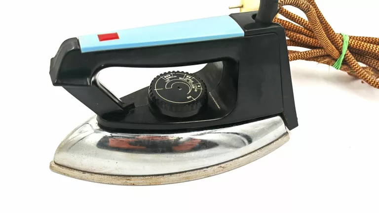 zelazko-dezamet-prl-sprawne-rynek-4-chodziez