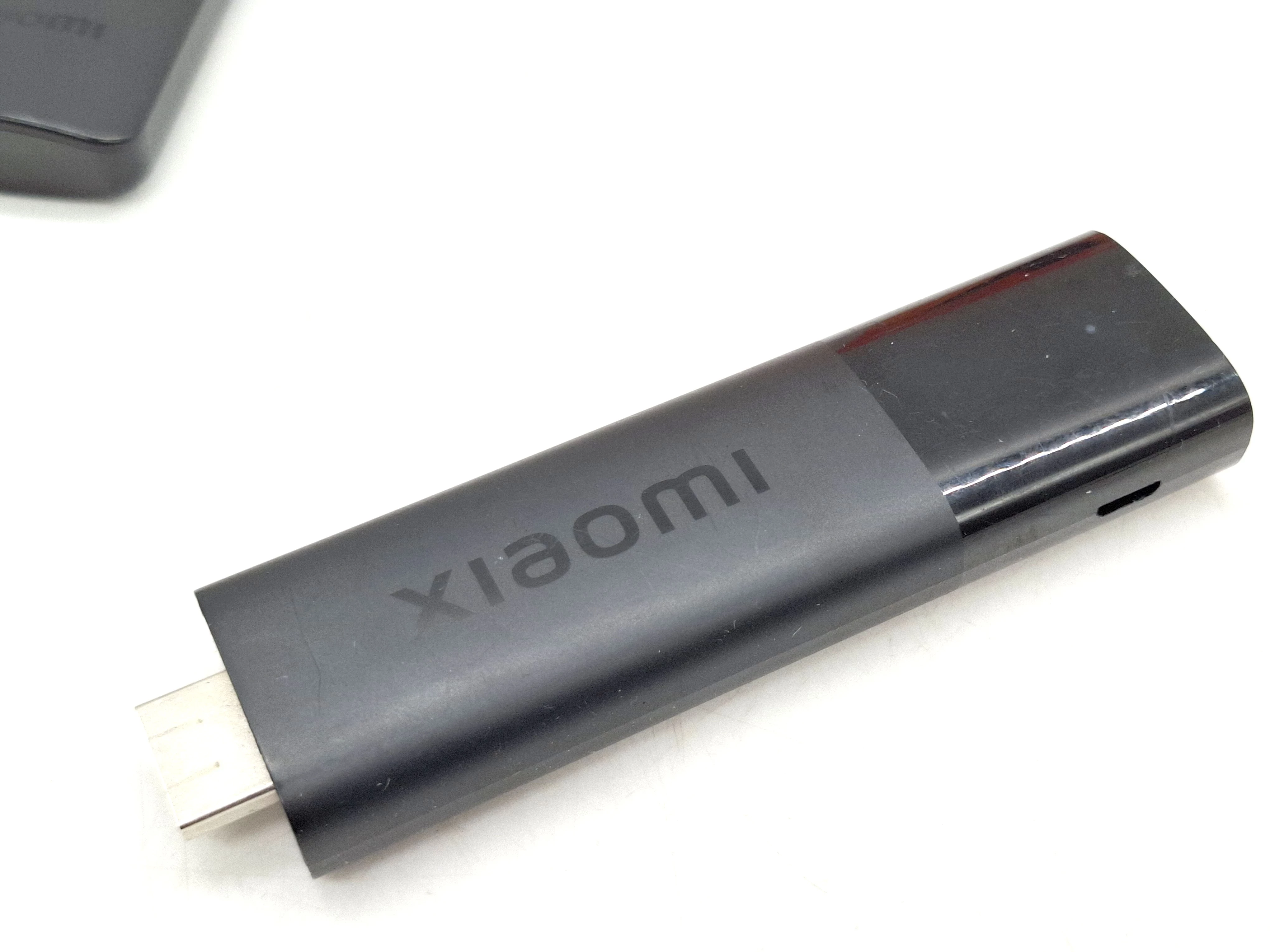 odtwarzacz-multimedialny-xiaomi-smart-tv-4k-netflix-youtube-model-mi-tv-stick-4k