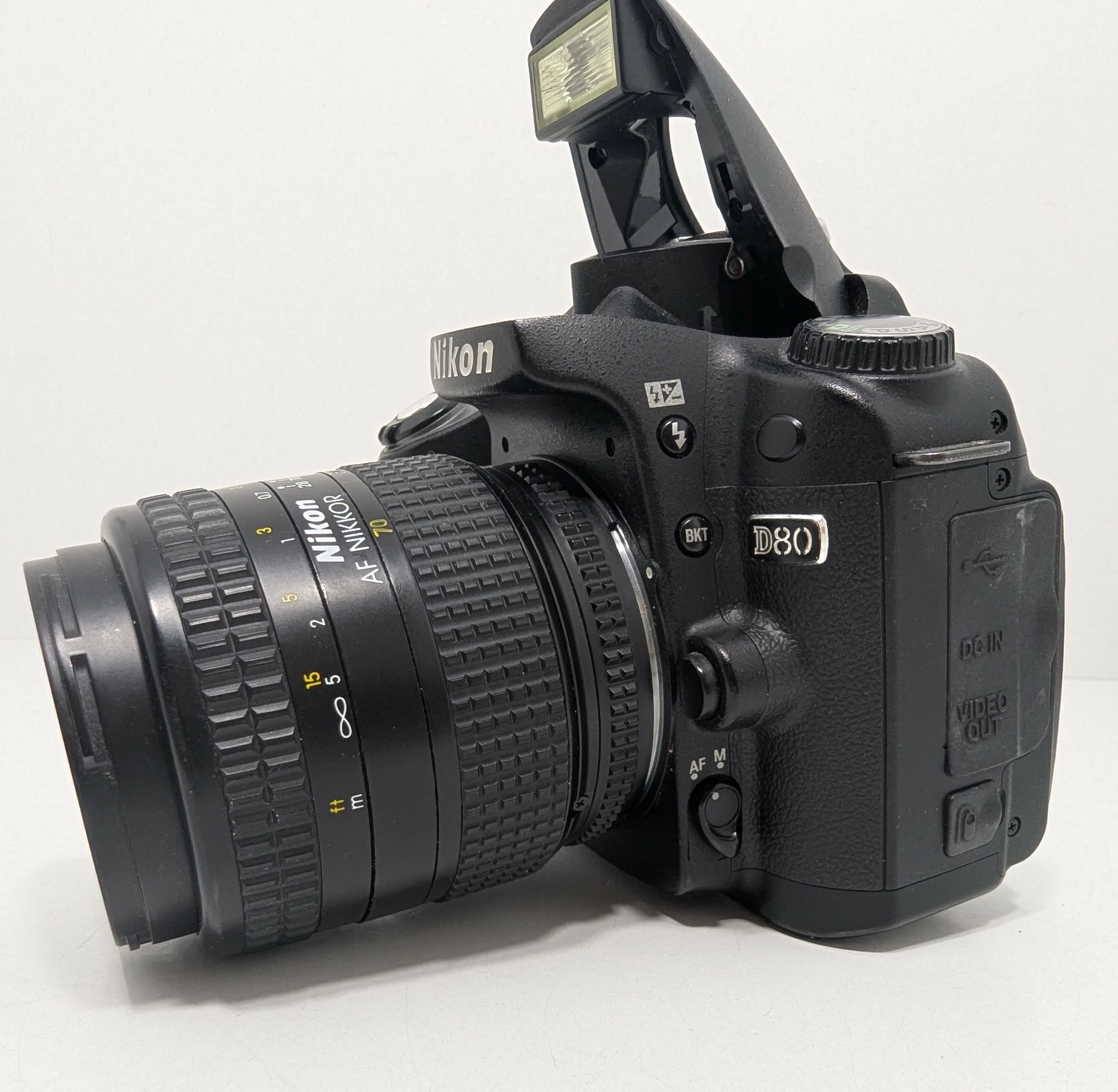 aparat-nikon-d80-obiektyw-nikon-28-70mm-36659-migawka-marka-248811-1939856