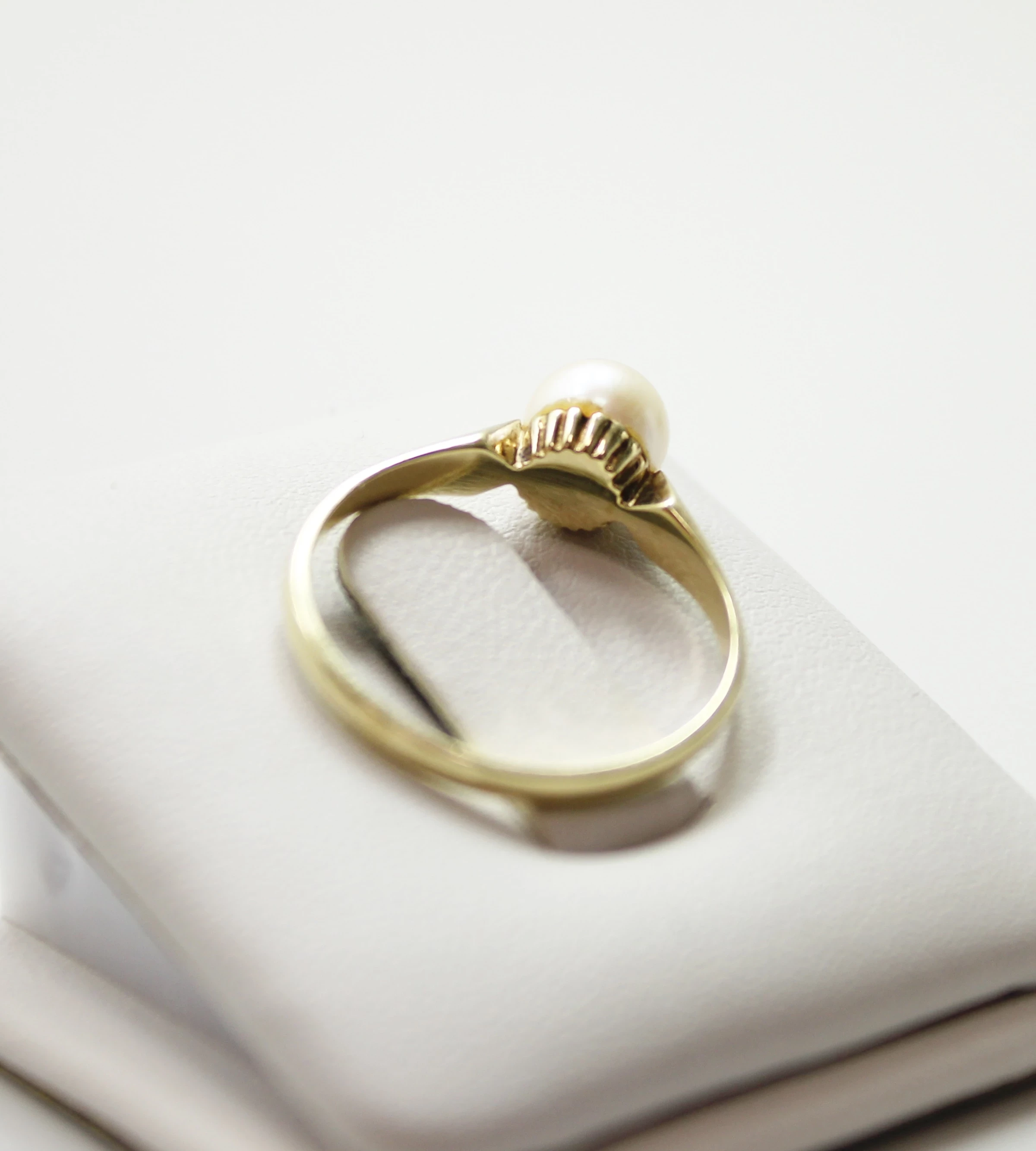 zloty-pierscionek-perla-585-220g-r14-rodzaj-2205-2
