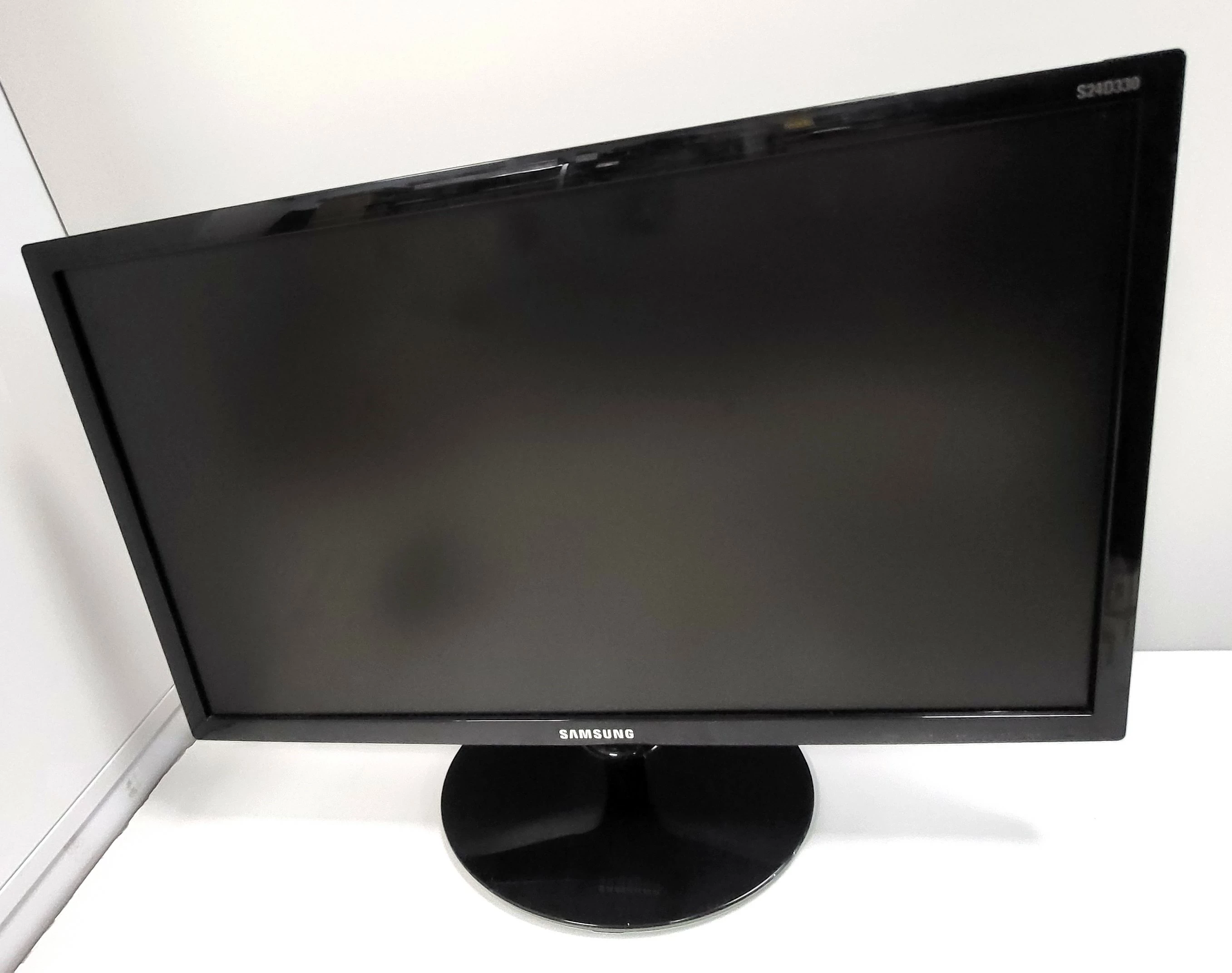 monitor-samsung-s24d330-zasilacz-przekatna-ekranu-cale-2400