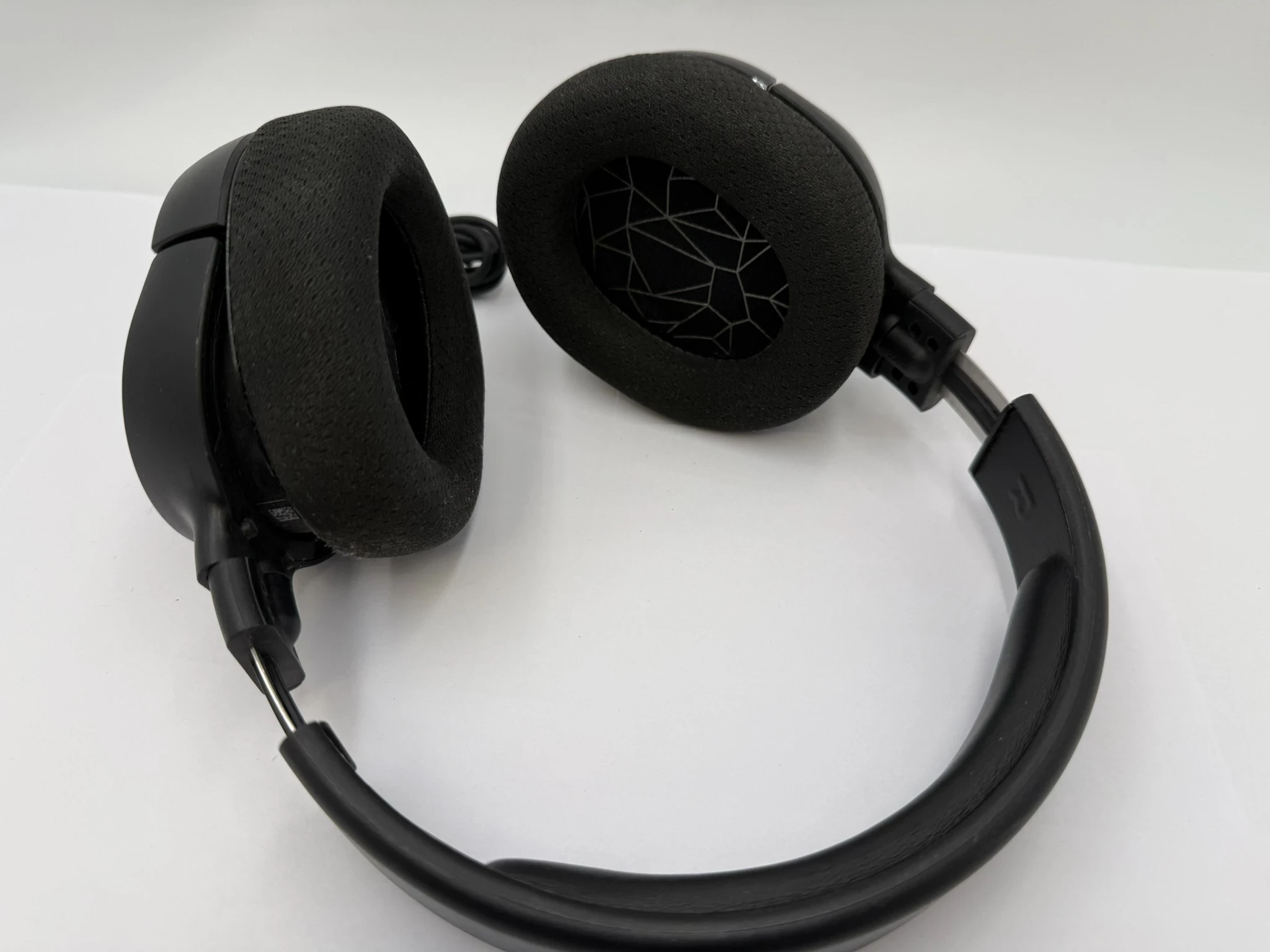 sluchawki-steelseries-arctis-1-stan-11323-2