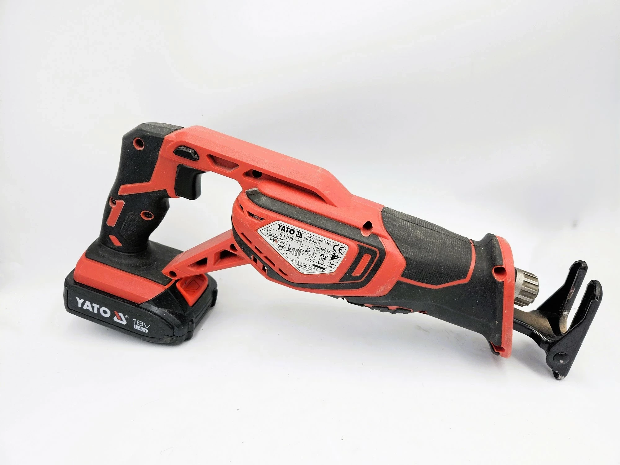 pila-szablasta-akumulatorowa-yato-yt-82815-aku-18v-20ah-stan-11323-2