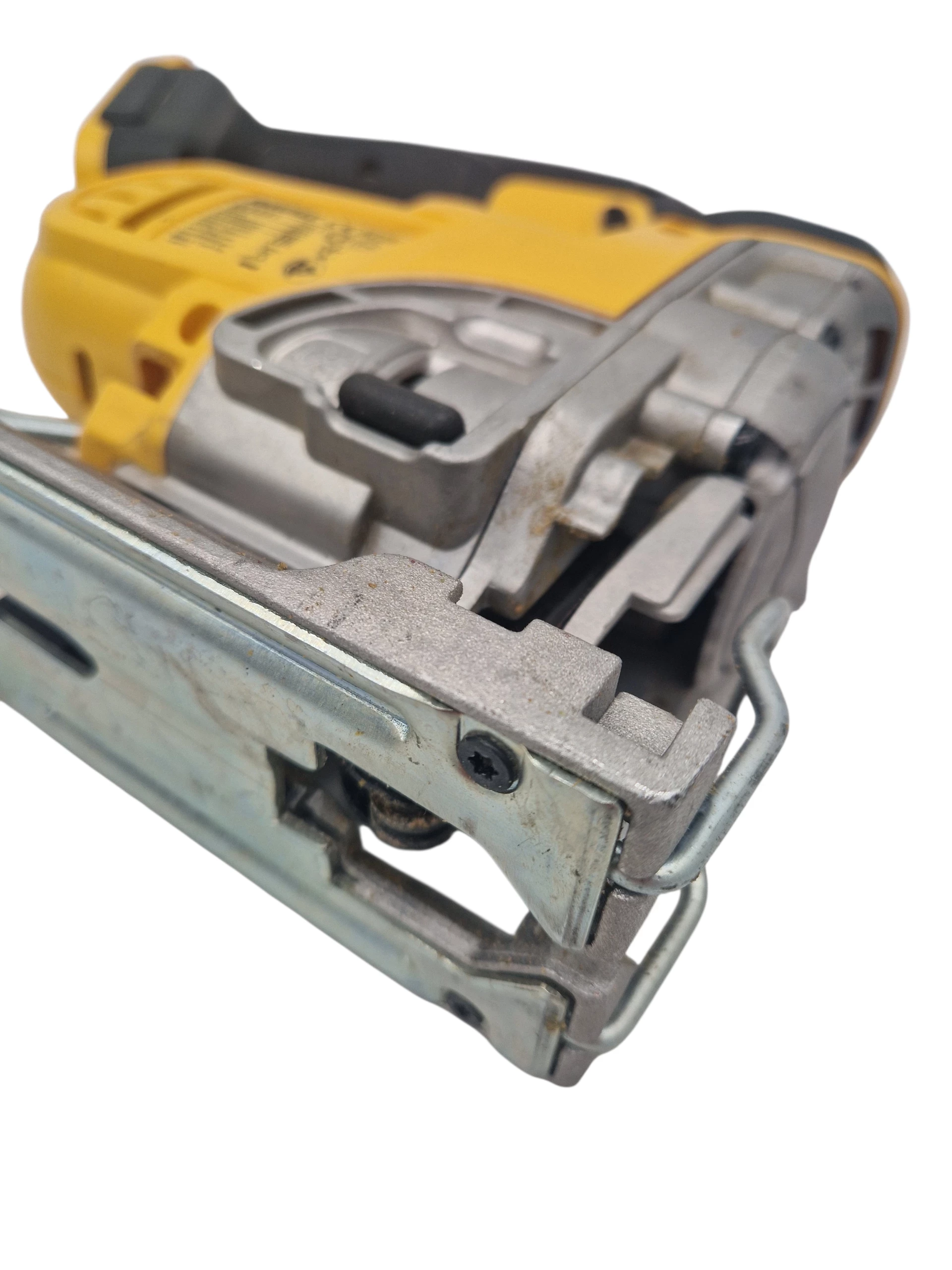 dewalt-dcs331-wyrzynarka-akumulatorowa-18v-400w-body-zasilanie-209202-1769478