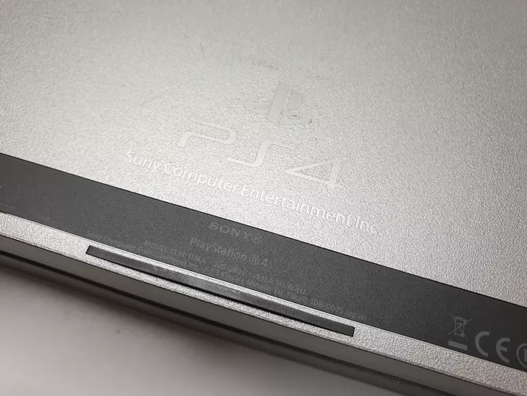 konsola-sony-playstation-ps4-batman-500gb-gra-fifa16-call-of-duty-iii-zlacza-205990-1