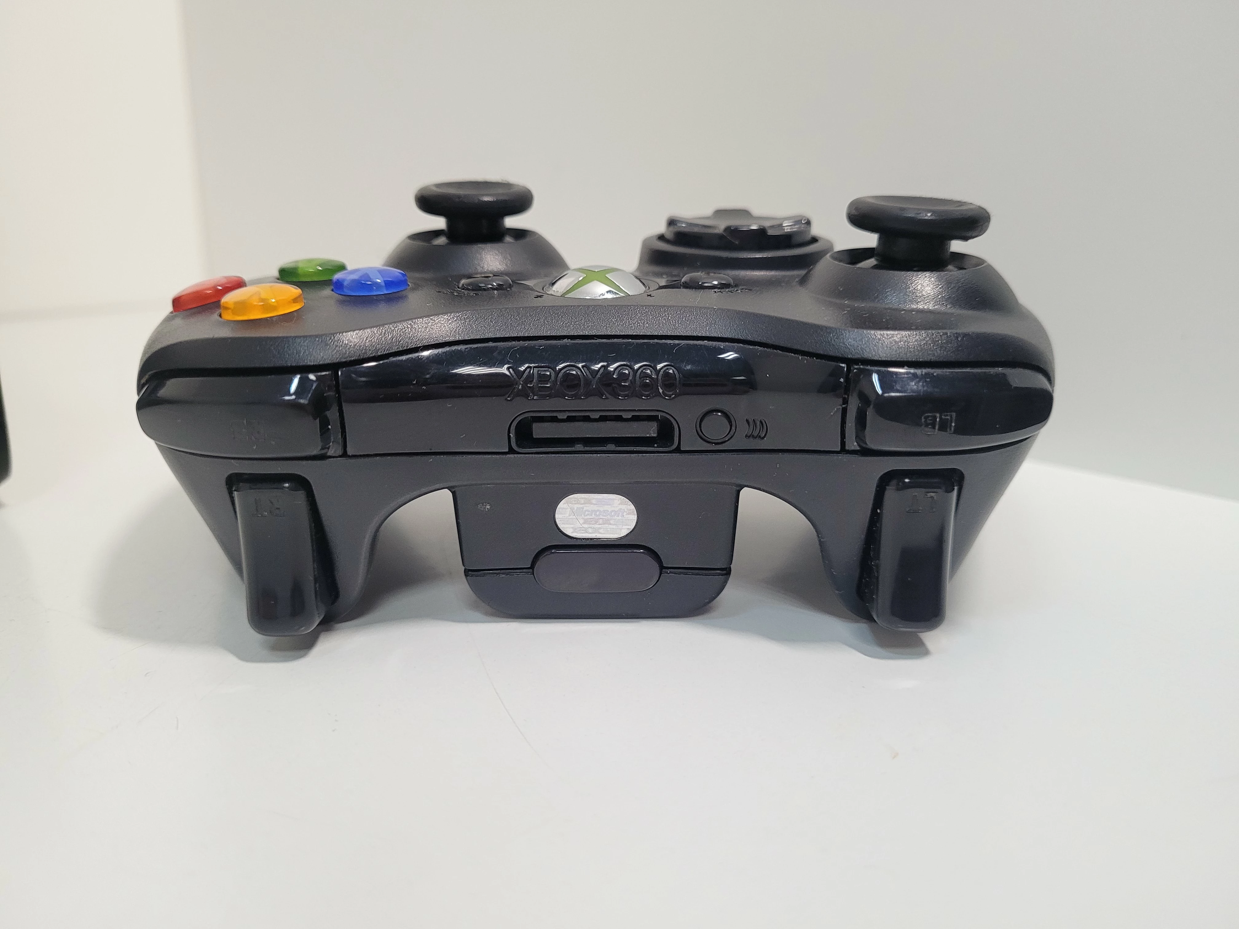 konsola-xbox-360-250gb-kinect-pad-stan-11323-2