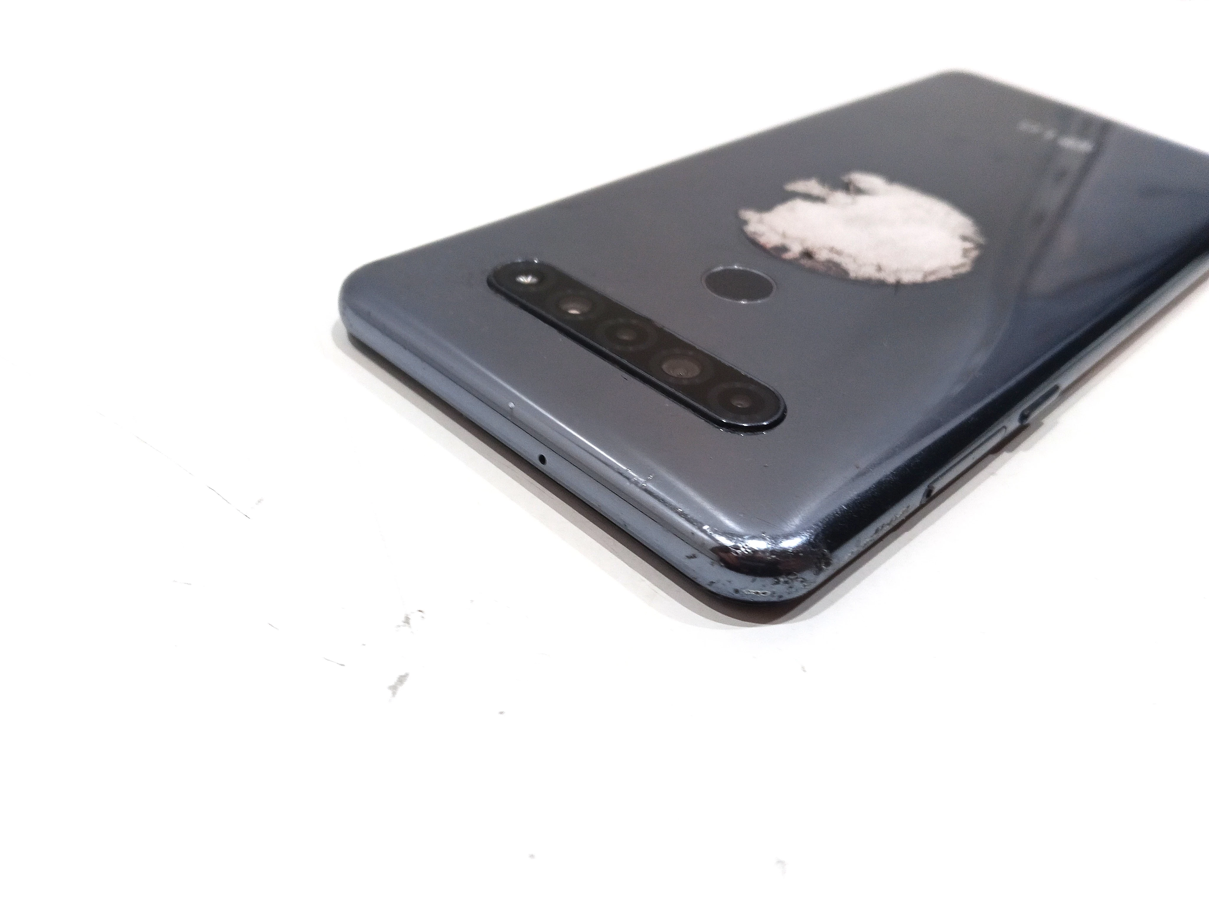 telefon-lg-k51s-mocno-popekany-stan-11323-2