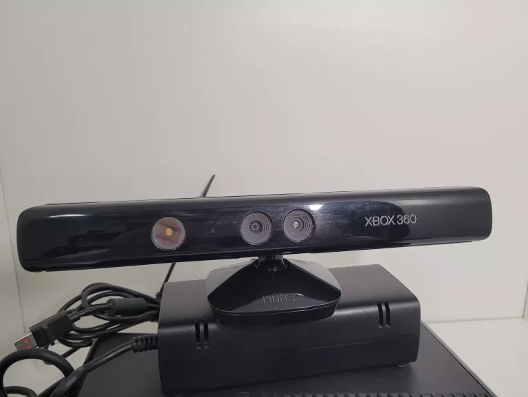 konsola-xbox-360-250gb-kinect-pad-wersja-konsoli-205974-225538