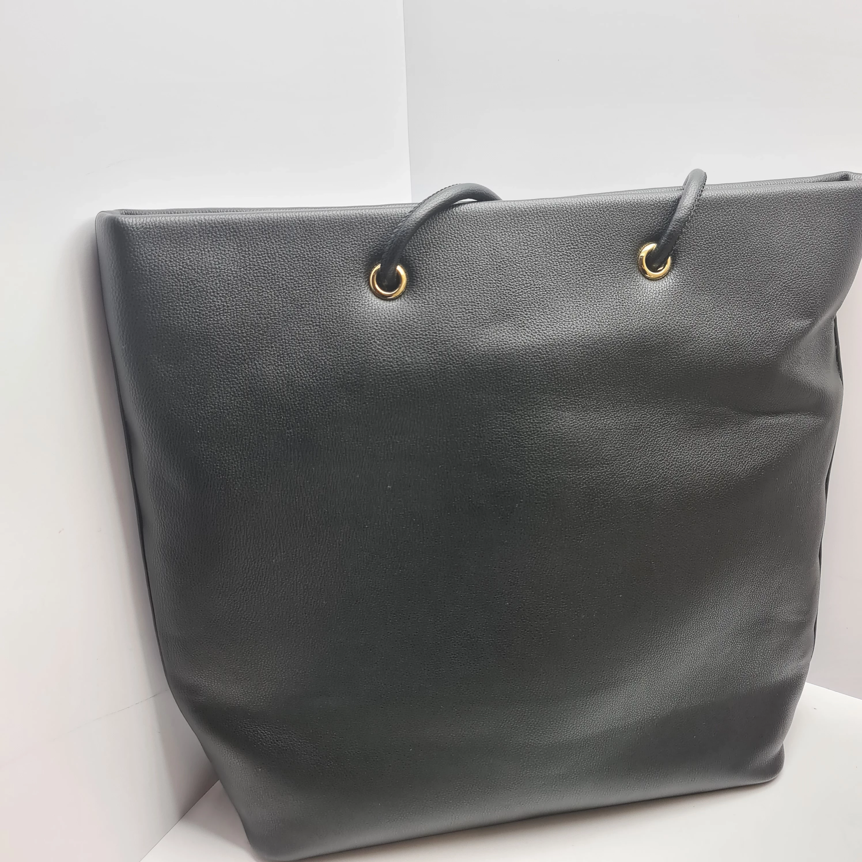 torebka-love-moschino-duza-czarna-jc4110pp1gli0000-ean-gtin-8059965238234