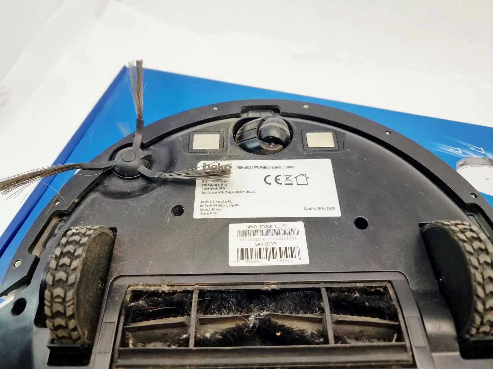 robot-sprzatajacy-beko-gyrostark-vrr60314vw-czujniki-205846-1