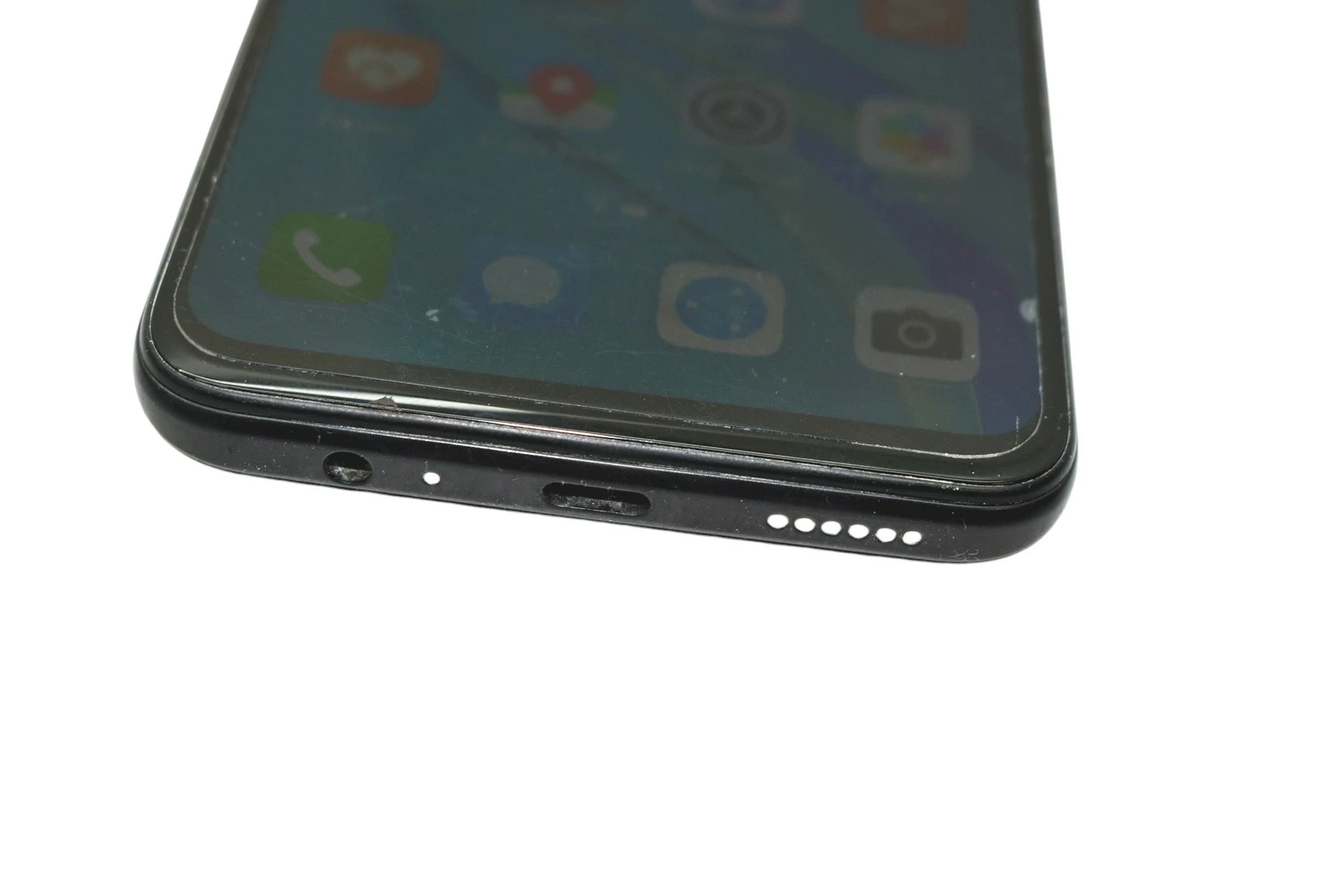 telefon-huawei-nova-y70-przekatna-ekranu-675