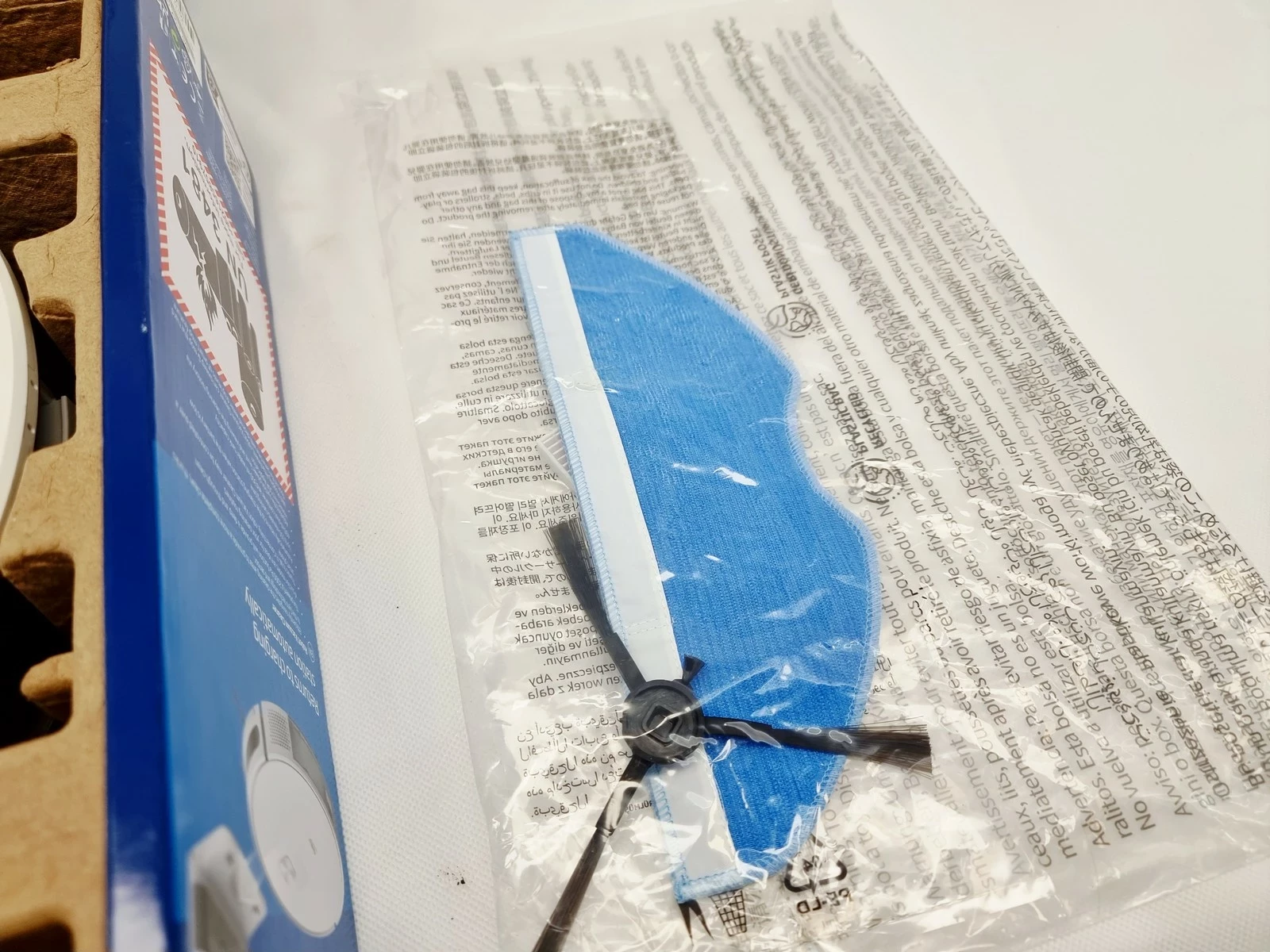 robot-sprzatajacy-beko-gyrostark-vrr60314vw-stan-11323-2