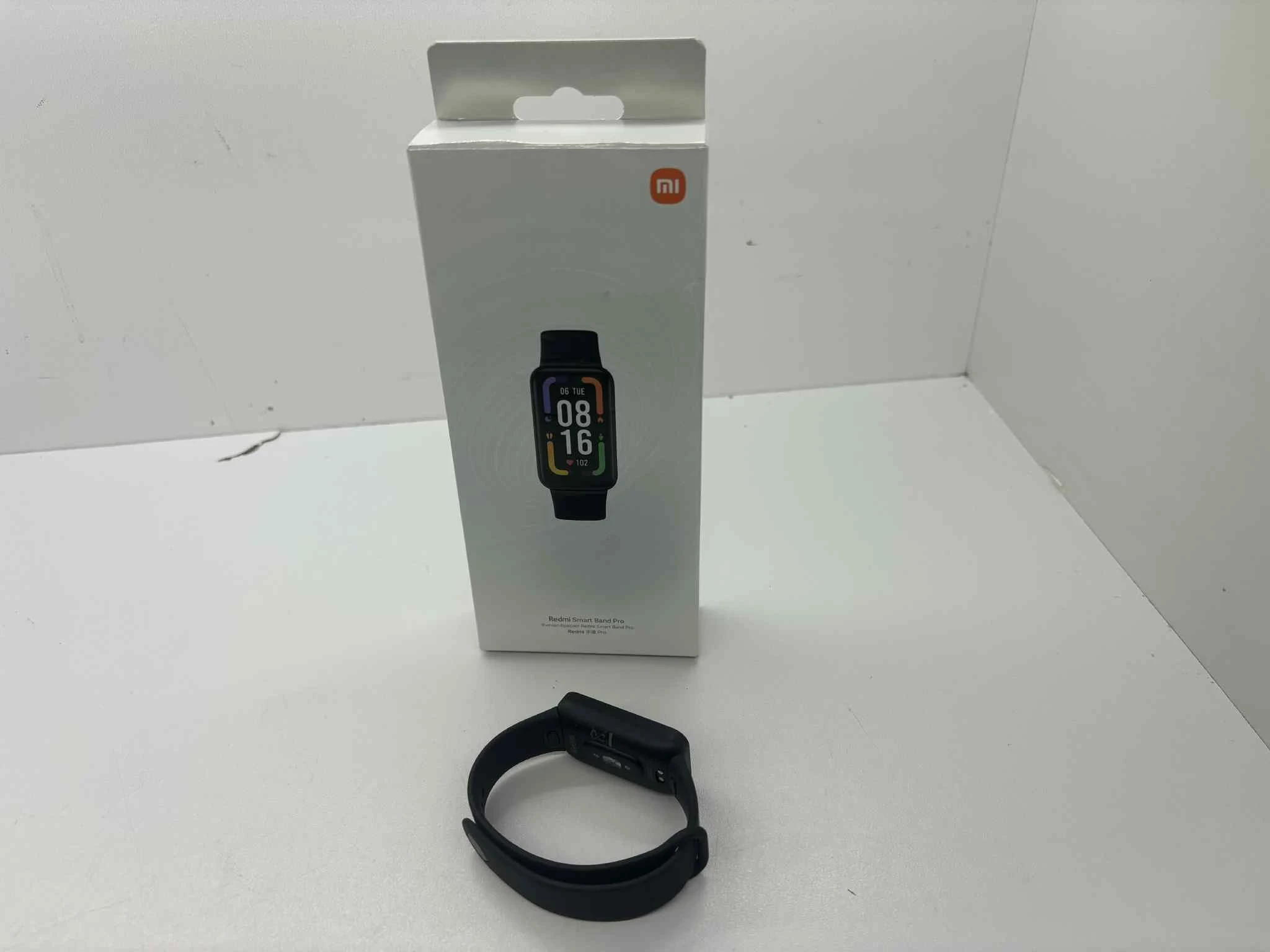 redmi-smart-band-prolad-pud-model-249460-1222773