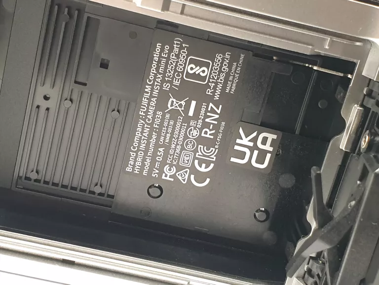 fujifilm-instax-mini-evo-kolor-249512-1647413