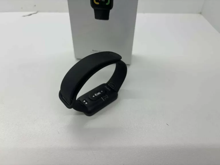redmi-smart-band-prolad-pud-stan-11323-2