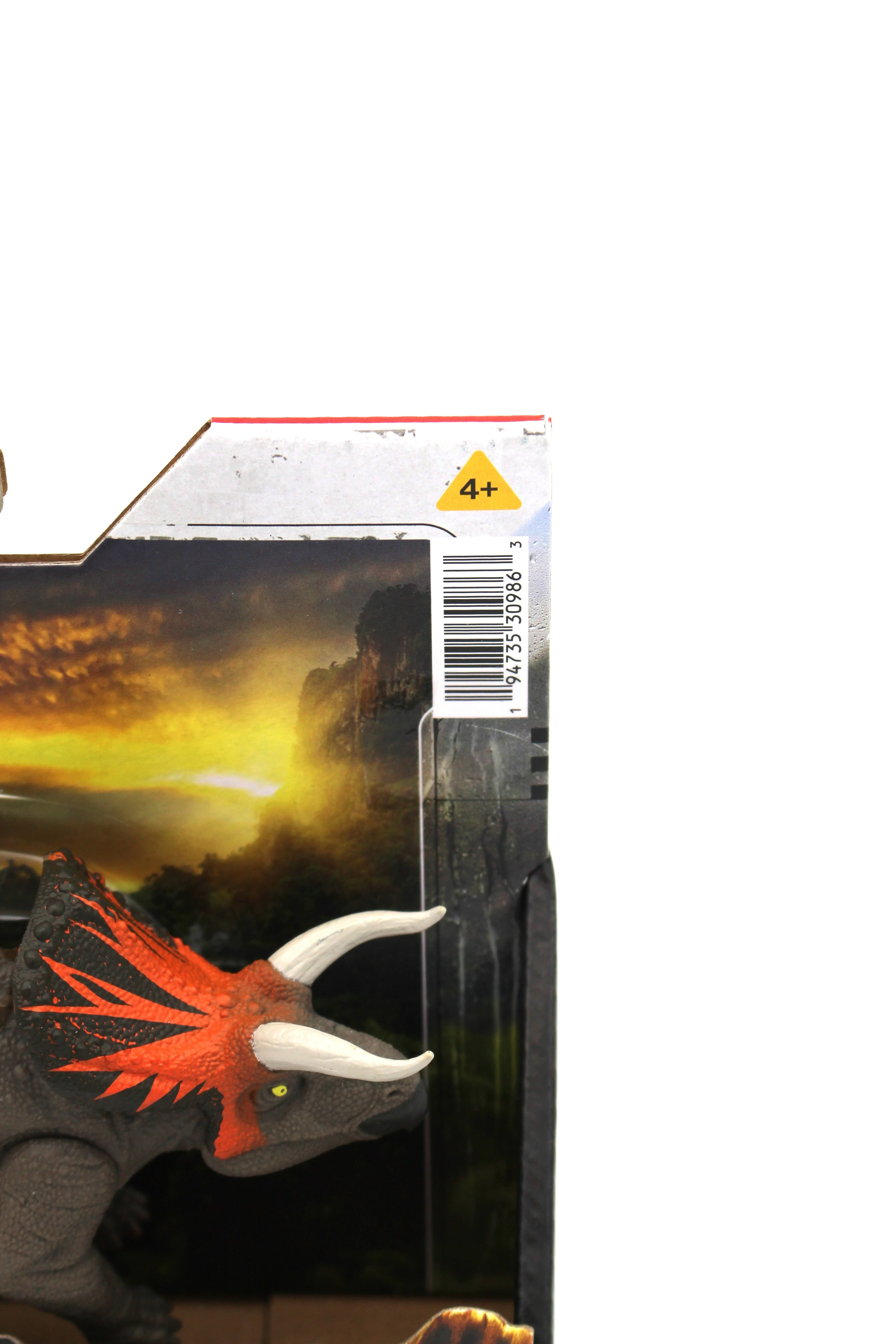jurassic-world-figurka-atakujacy-zuniceratops-ean-gtin-0194735116188