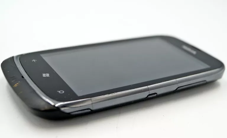 telefon-telefon-smartfon-nokia-lumia-610-przekatna-ekranu-370