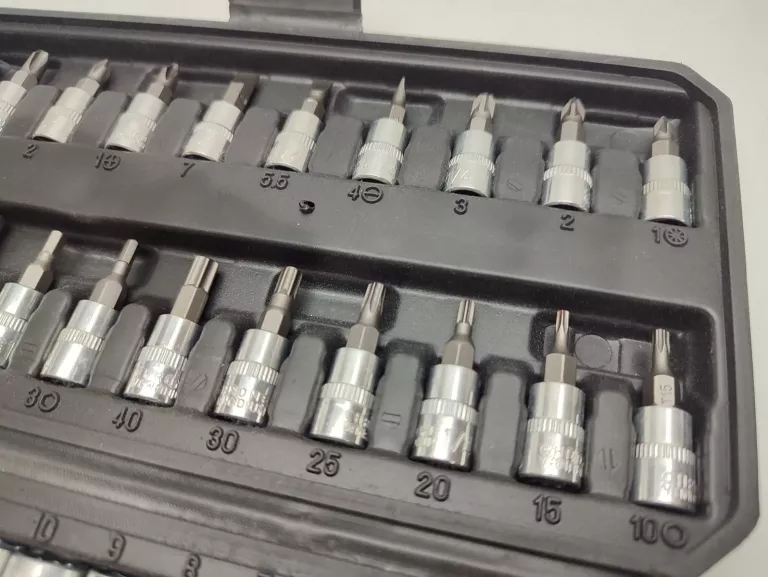 zestaw-kluczy-nasadowych-i-bitow-sigmatool-w-czarnej-walicze-liczba-elementow-w-zestawie-46