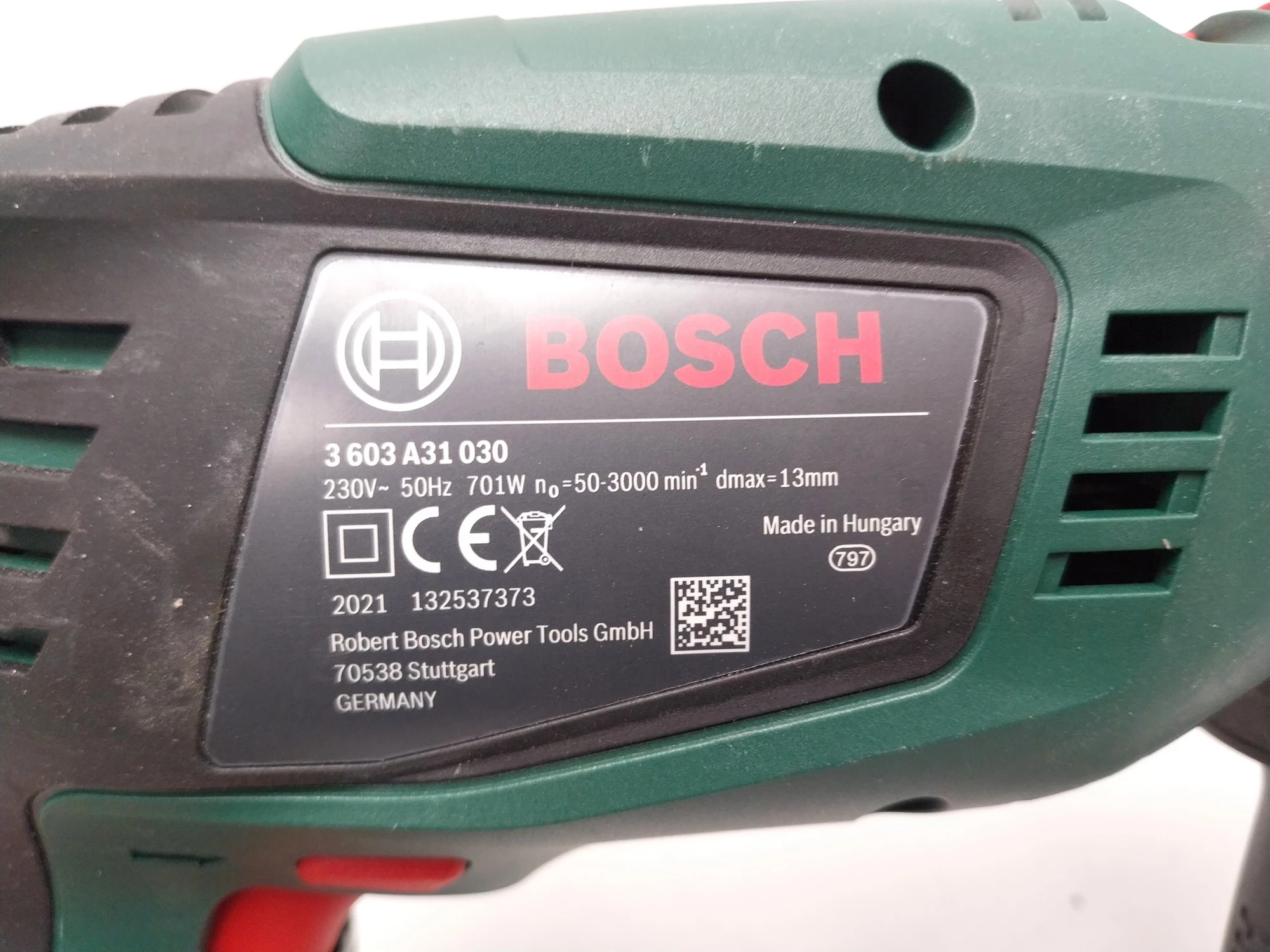 wiertarka-bosch-universal-impact-700-uchwyt-boczny-product-id-64145381-4fdc-4761-bf27-7522ad91a210