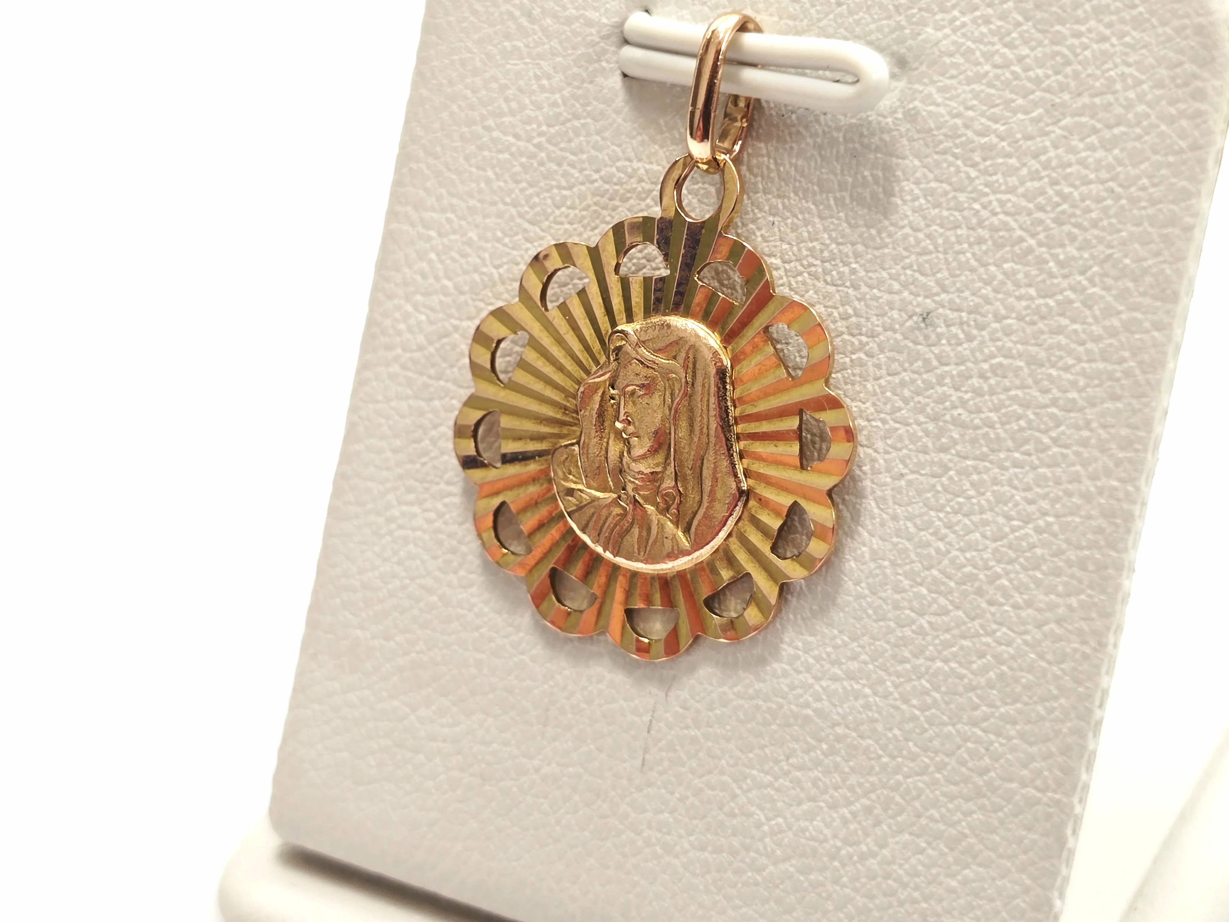 zlota-zawieszka-matka-boska-pr585-185g-motyw-129129-21