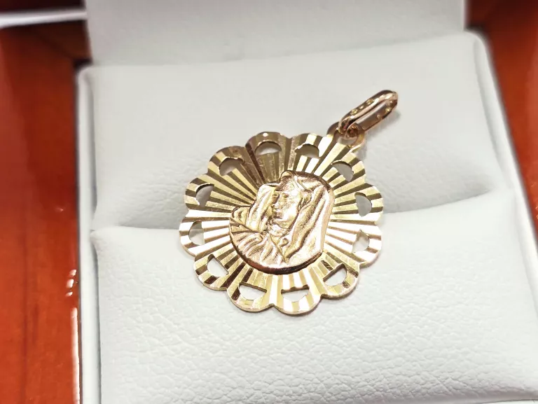 zlota-zawieszka-matka-boska-pr585-185g-stan-11323-2