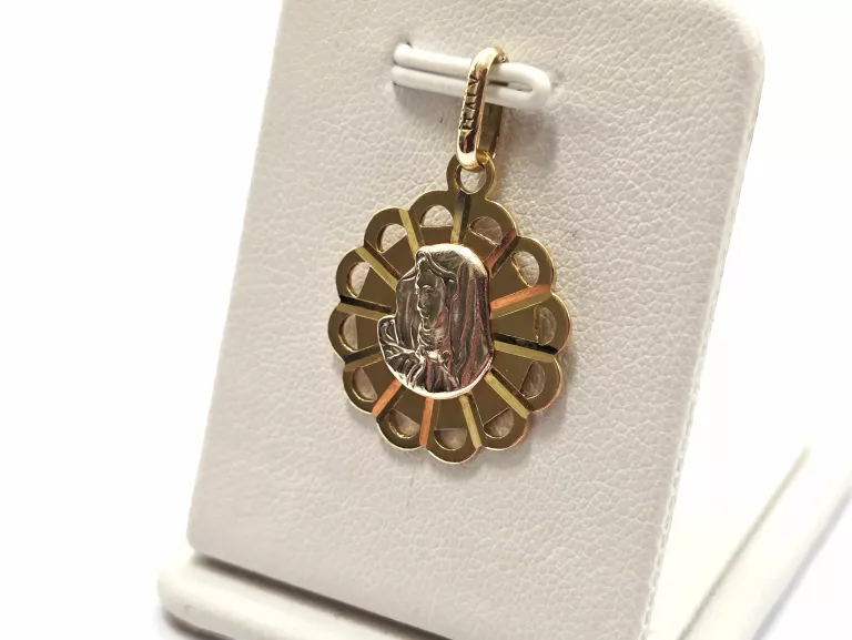 zlota-zawieszka-matka-boska-pr585-238g-kamien-17088-524288