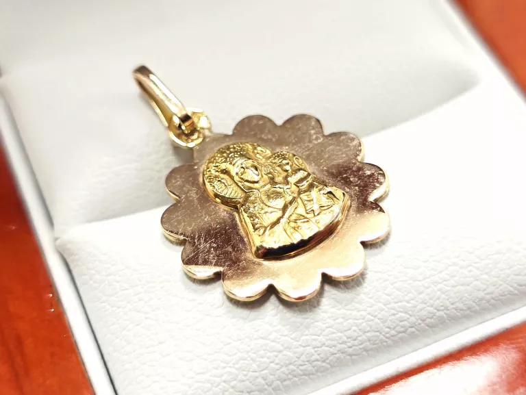 zlota-zawieszka-warmet-matka-boska-pr585-296g-rodzaj-2205-2