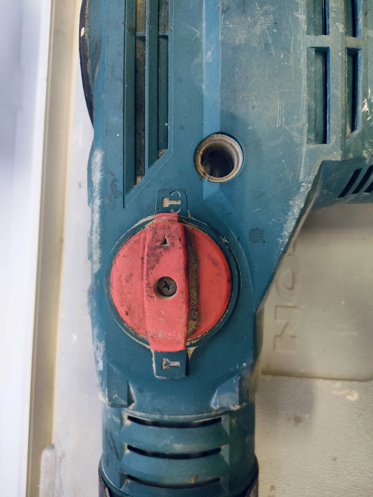 mlot-udarowy-tryton-tmm1600x-energia-udaru-2500