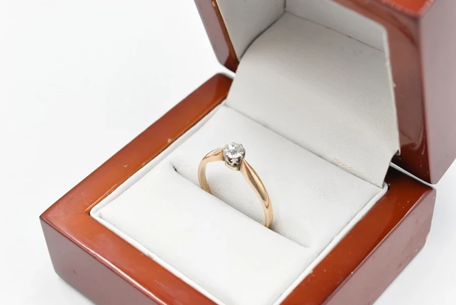 zloty-pierscionek-277g-585pr-r17-targowa-72-warszawa