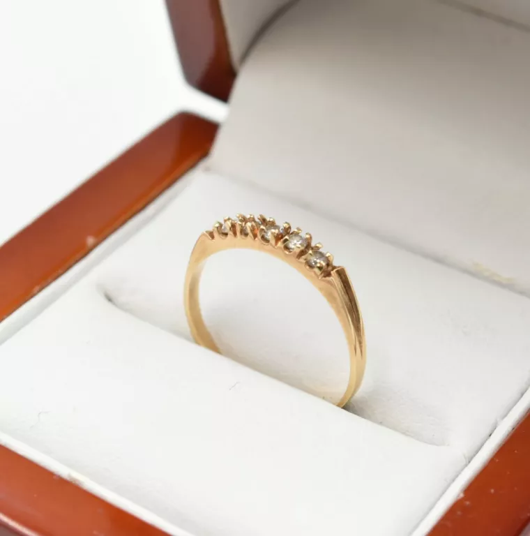 zloty-pierscionek-139g-585pr-r16-rodzaj-2205-2