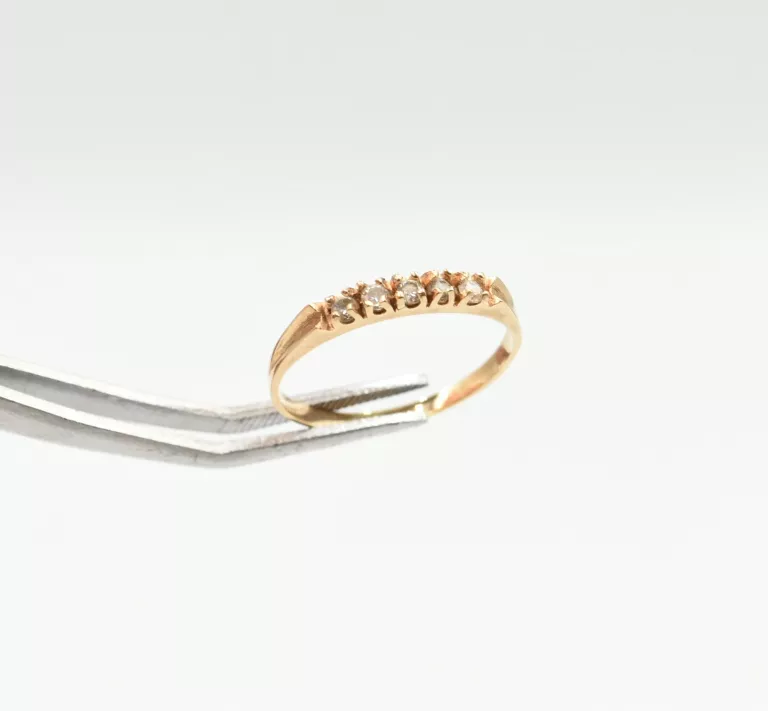 zloty-pierscionek-139g-585pr-r16-material-15835-2