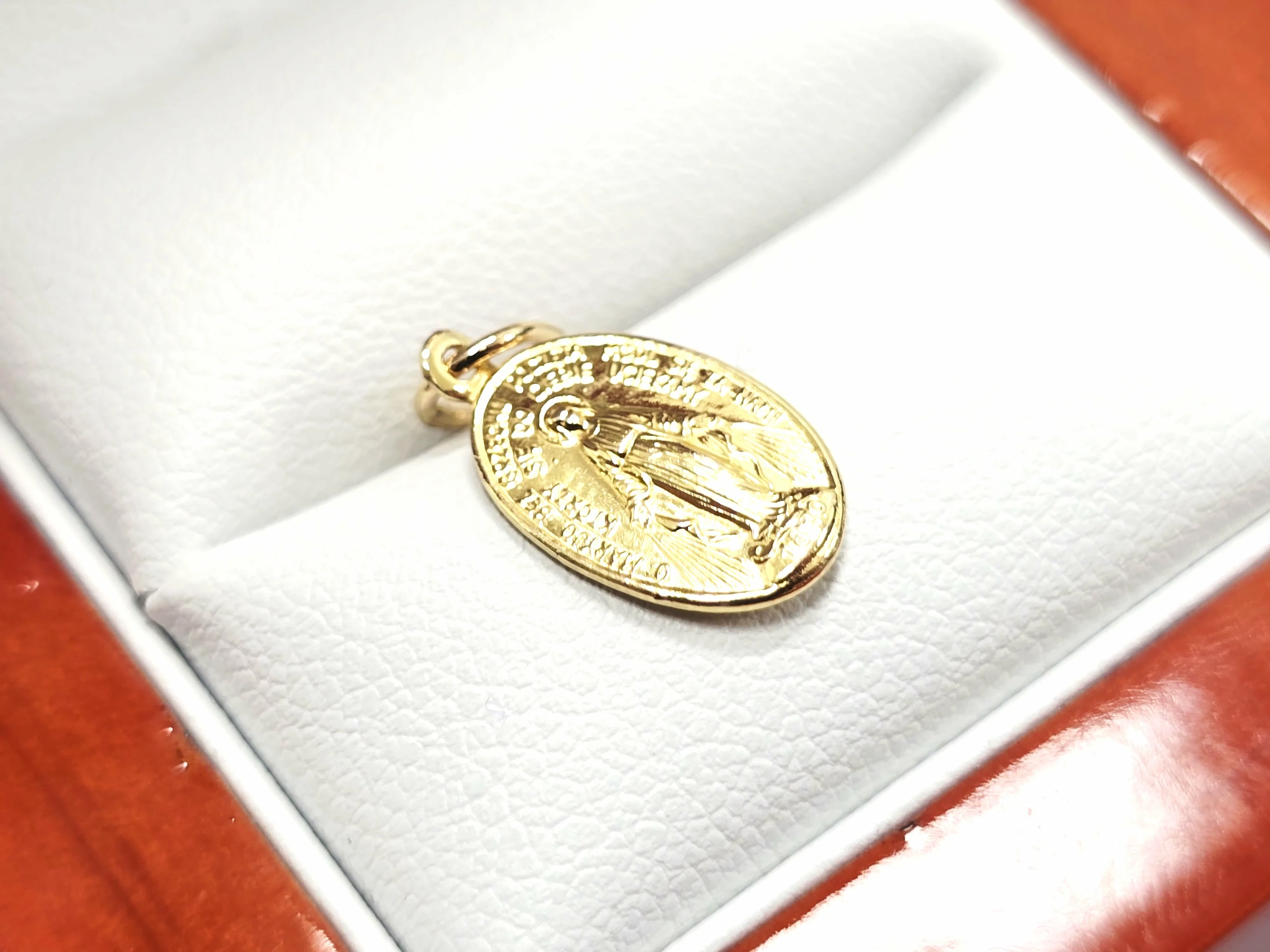 zlota-zawieszka-matka-boska-pr585-097g-stan-11323-2