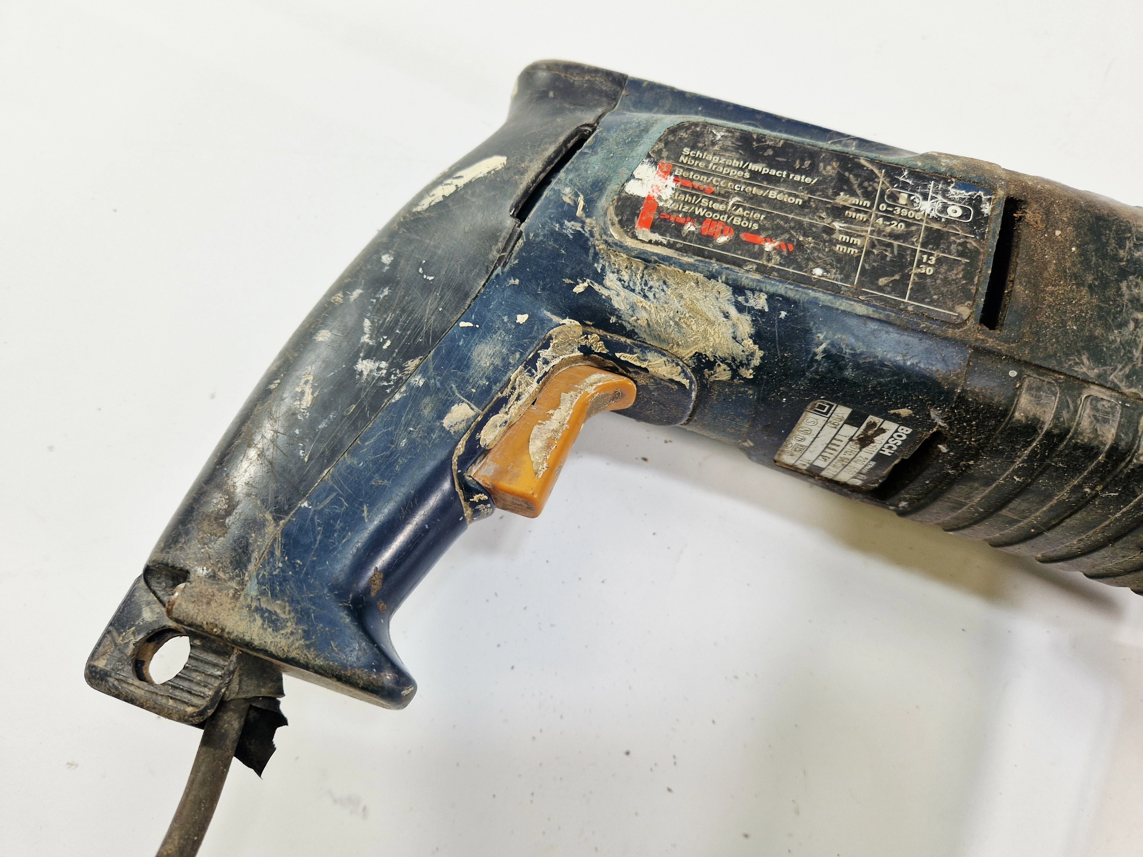 mlotowiertarka-bosch-ubh-220-500w-sds-plus-typ-uchwytu-128474-1