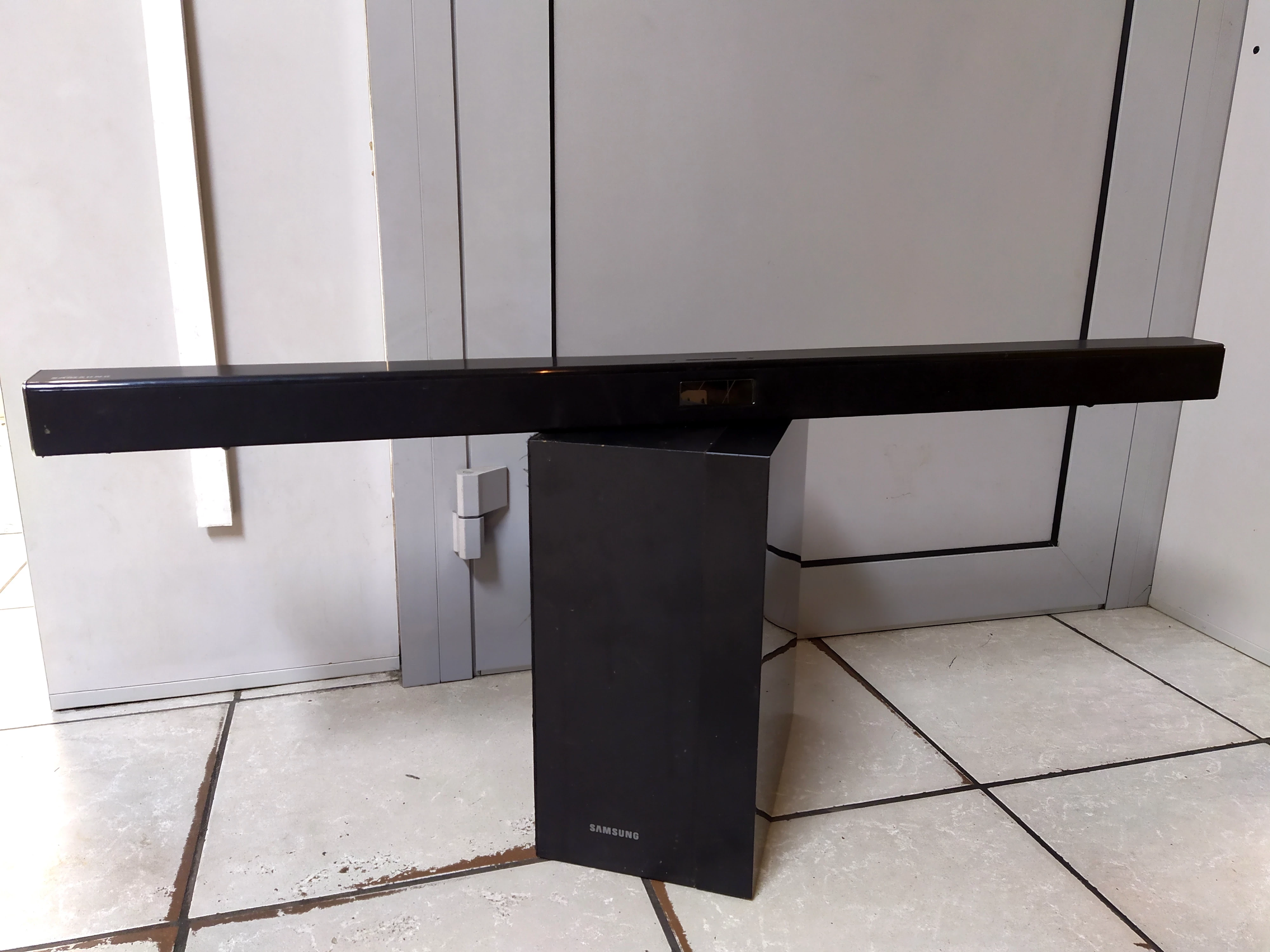 soundbar-samsung-hw-j450-okablowanie-pilot-ean-gtin-8806086597579