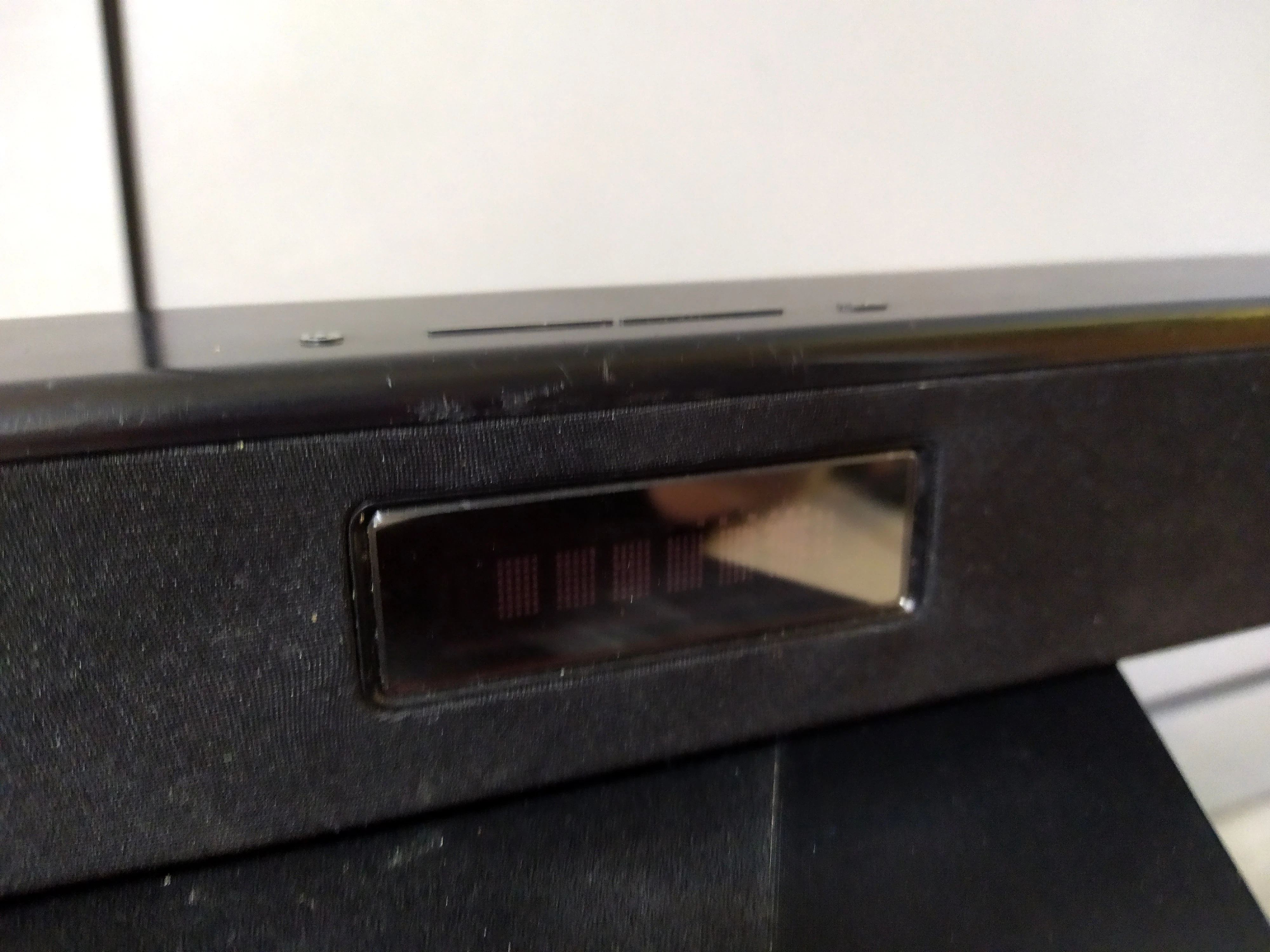 soundbar-samsung-hw-j450-okablowanie-pilot-model-hw-j450