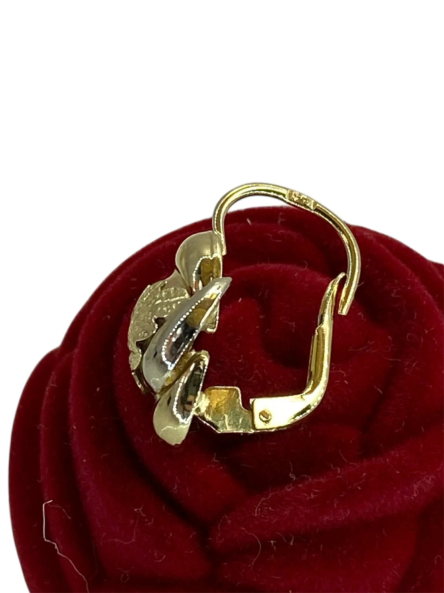 zlote-kolczyki-z-motywem-listka-zapiecie-angielskie-585-396g-material-15835-2