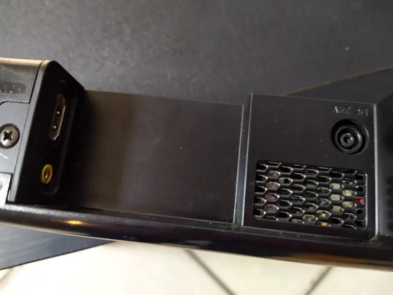 soundbar-samsung-hw-j450-okablowanie-pilot-marka-248811-951414