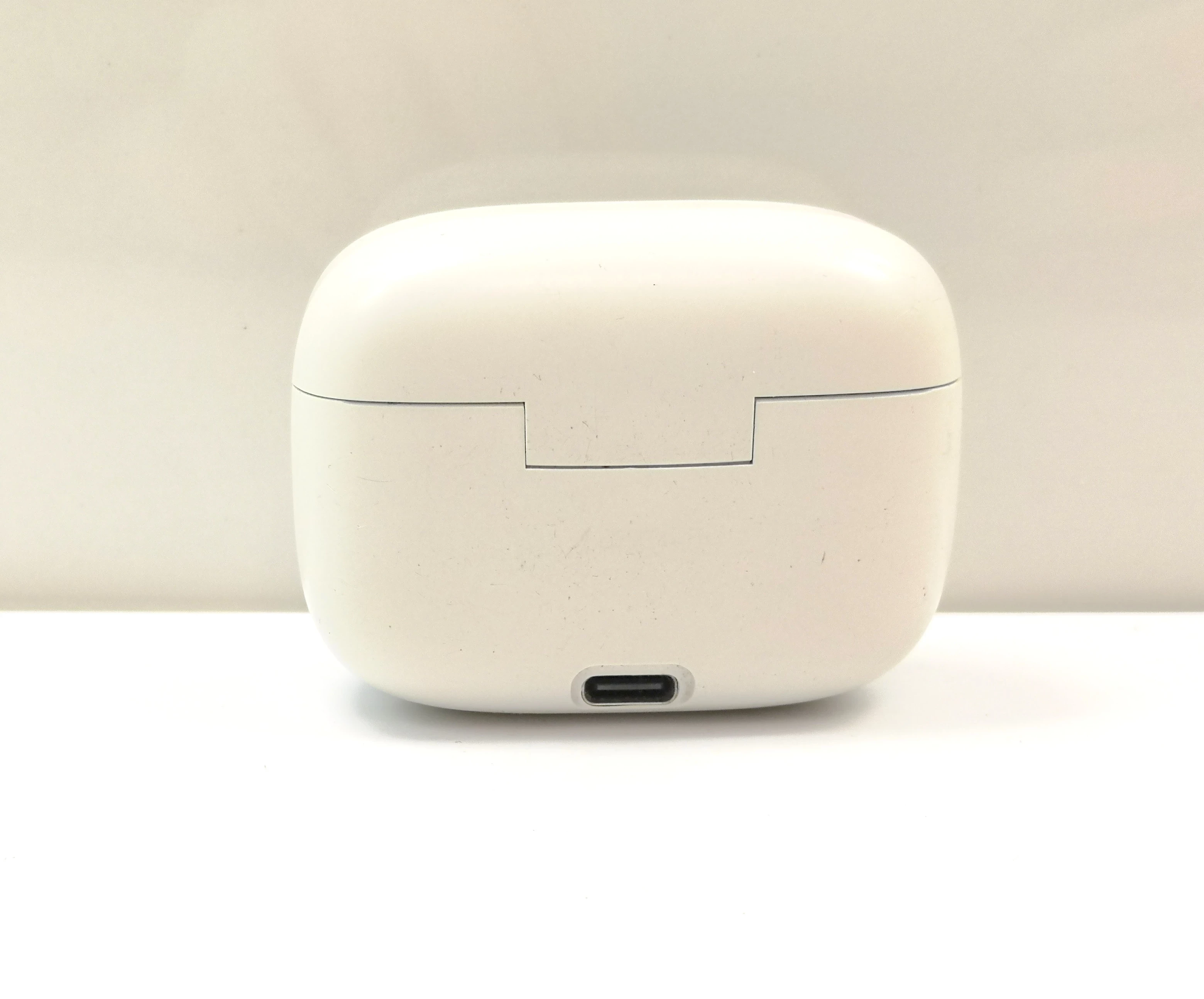 sluchawki-dokanalowe-jbl-tune-230nc-tws-anc-bialy-opis-stan-11323-2