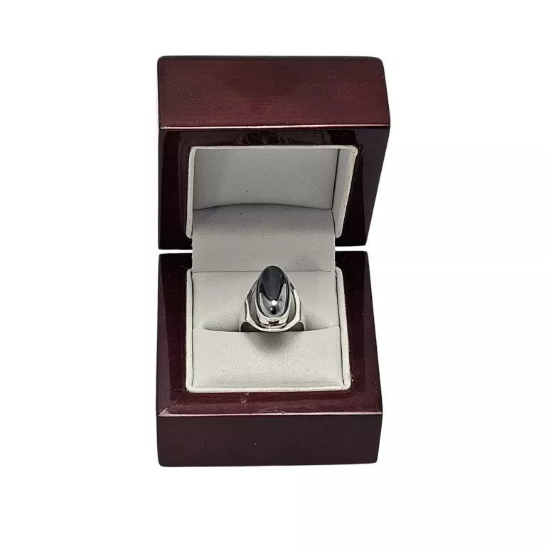 ladny-srebrny-pierscionek-z-czarnym-kamieniem-447g-925-stan-11323-238058